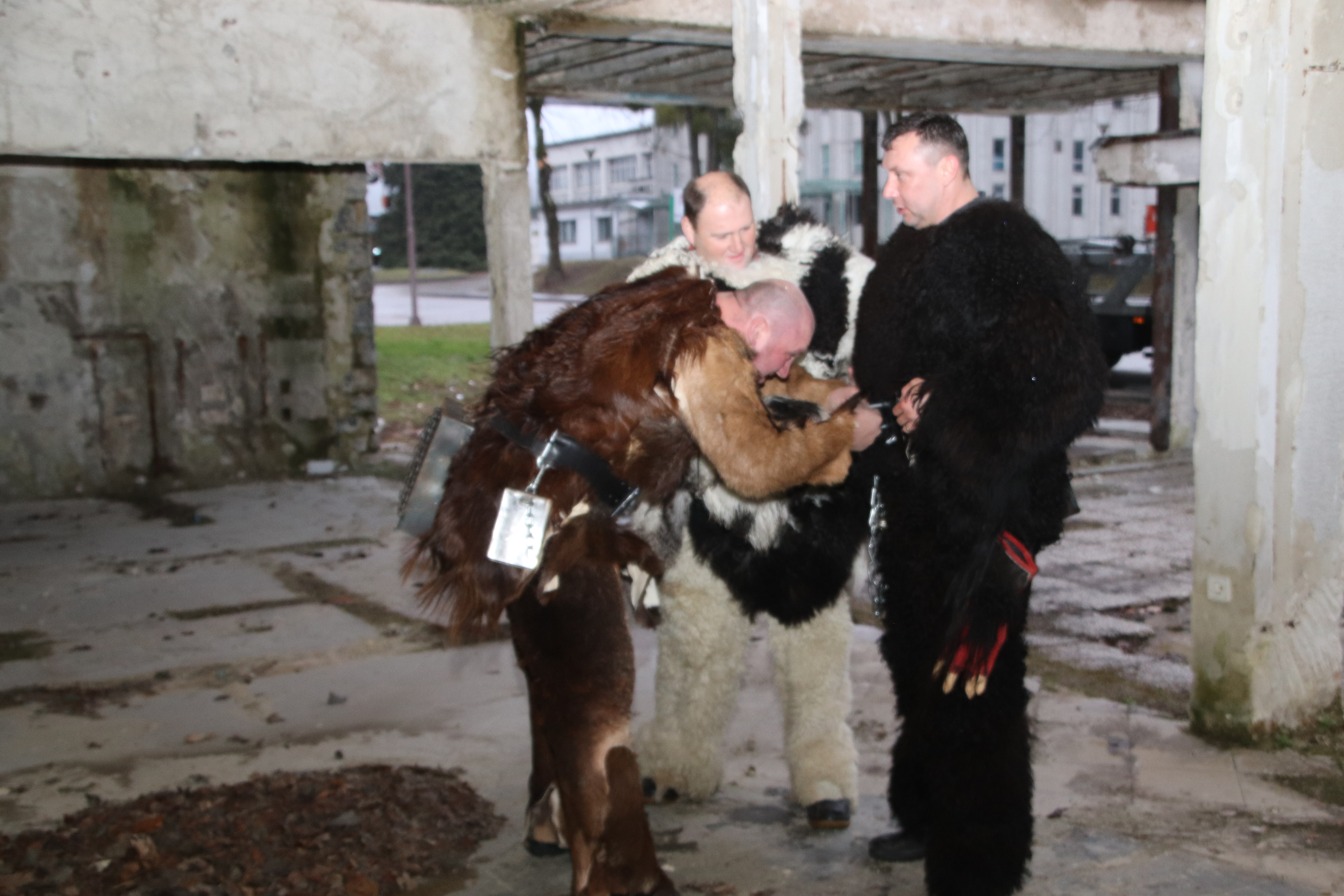 Kapelski krampusi na obisku