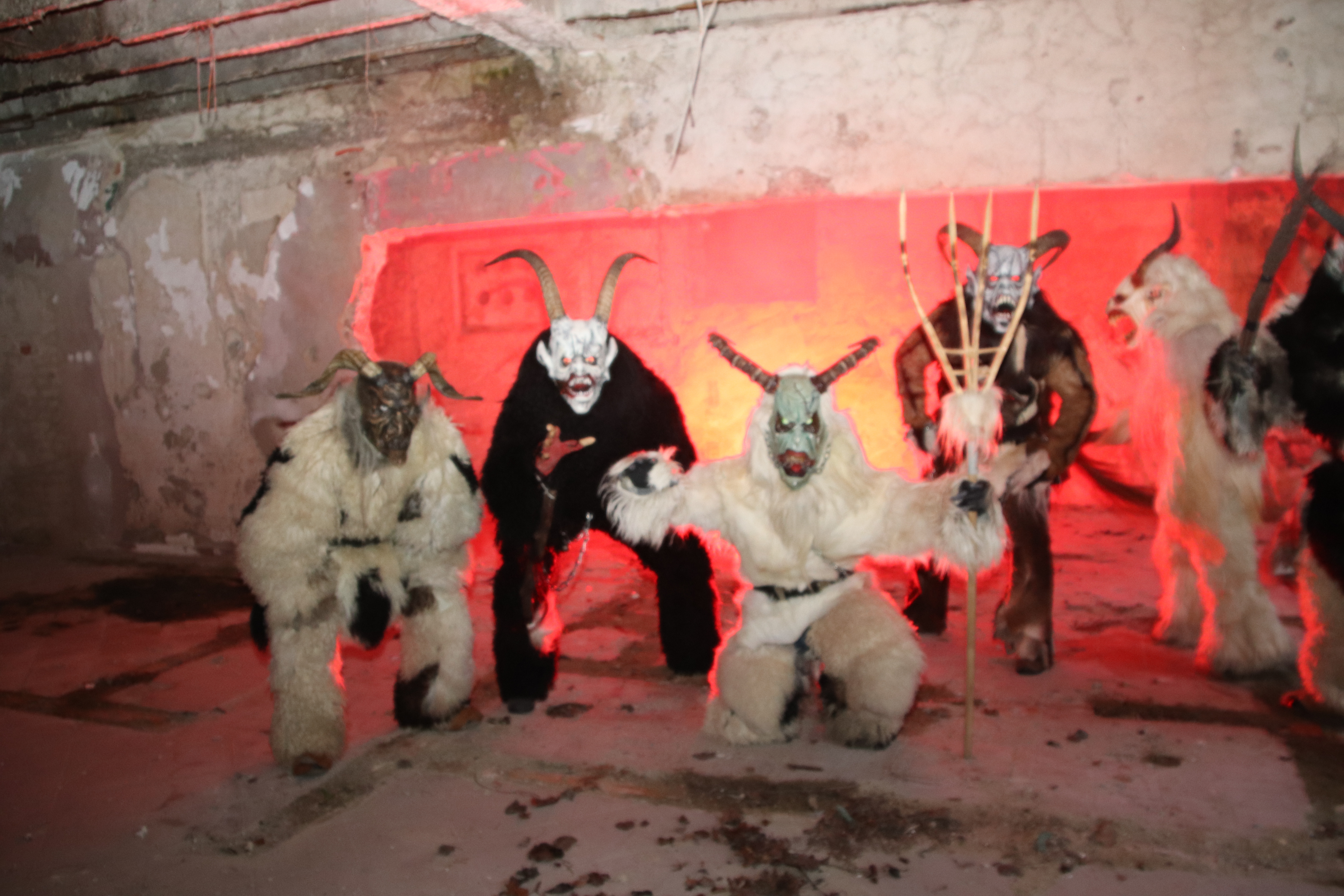 Kapelski krampusi na obisku