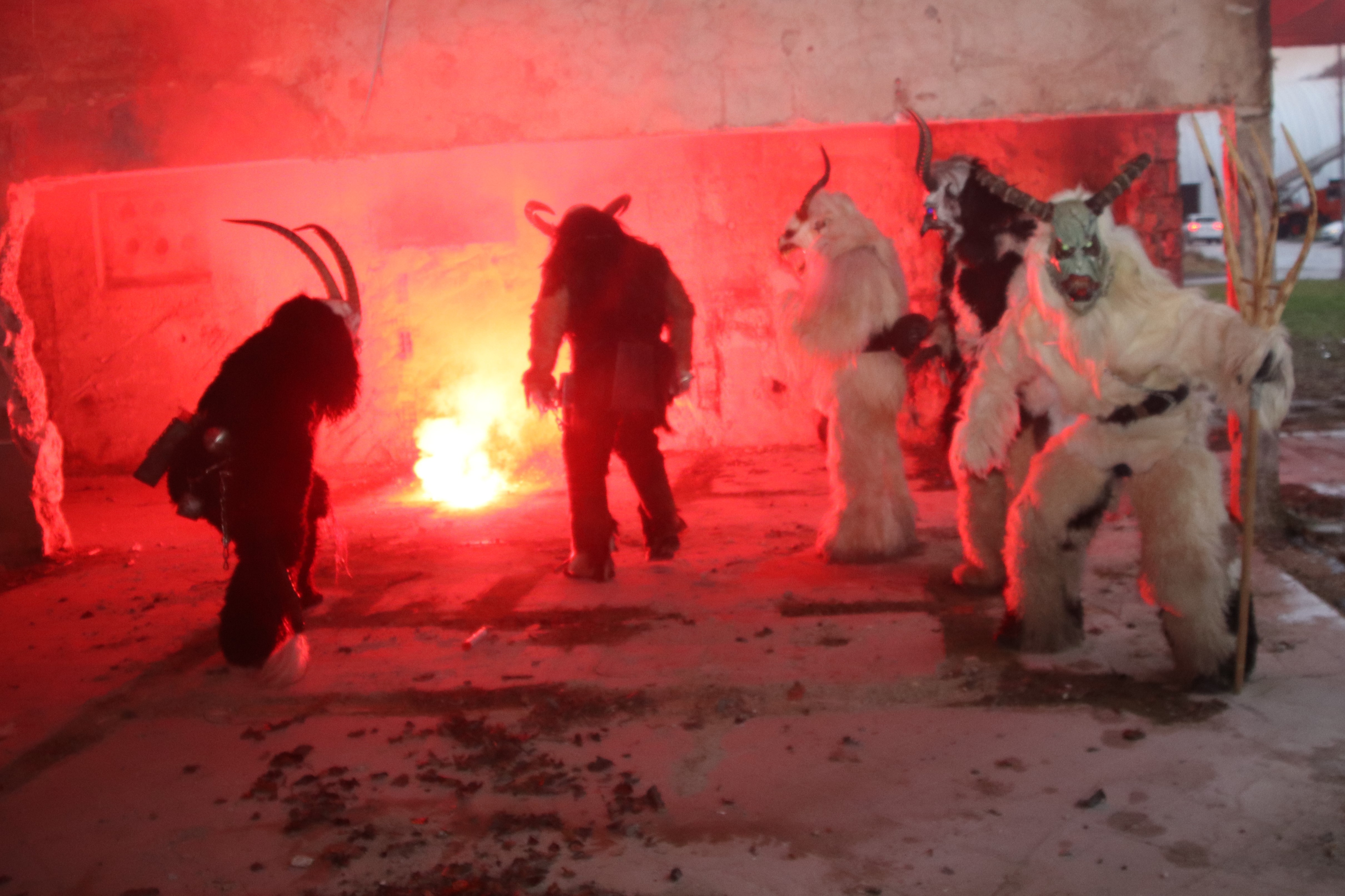 Kapelski krampusi na obisku