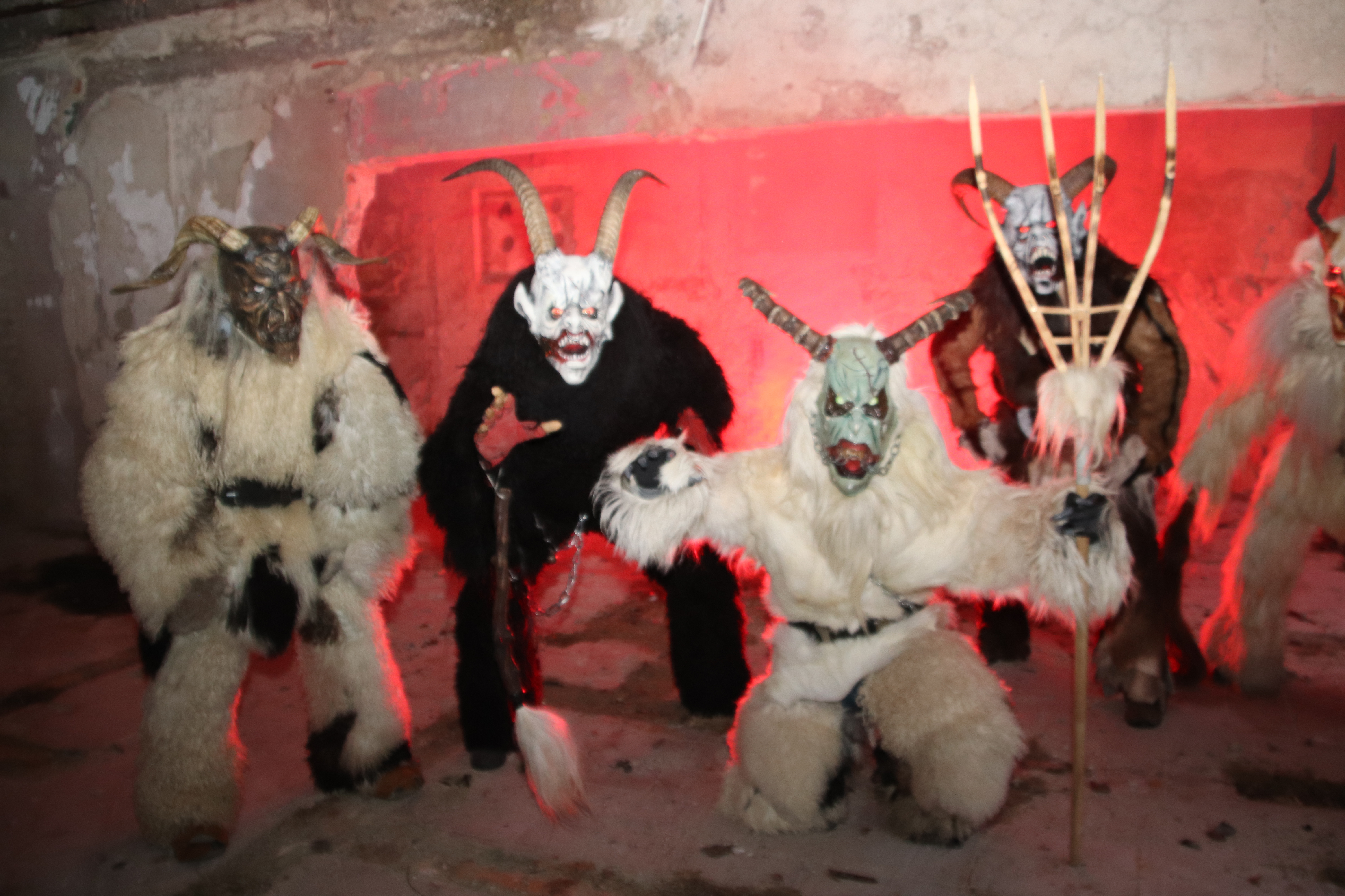 Kapelski krampusi na obisku