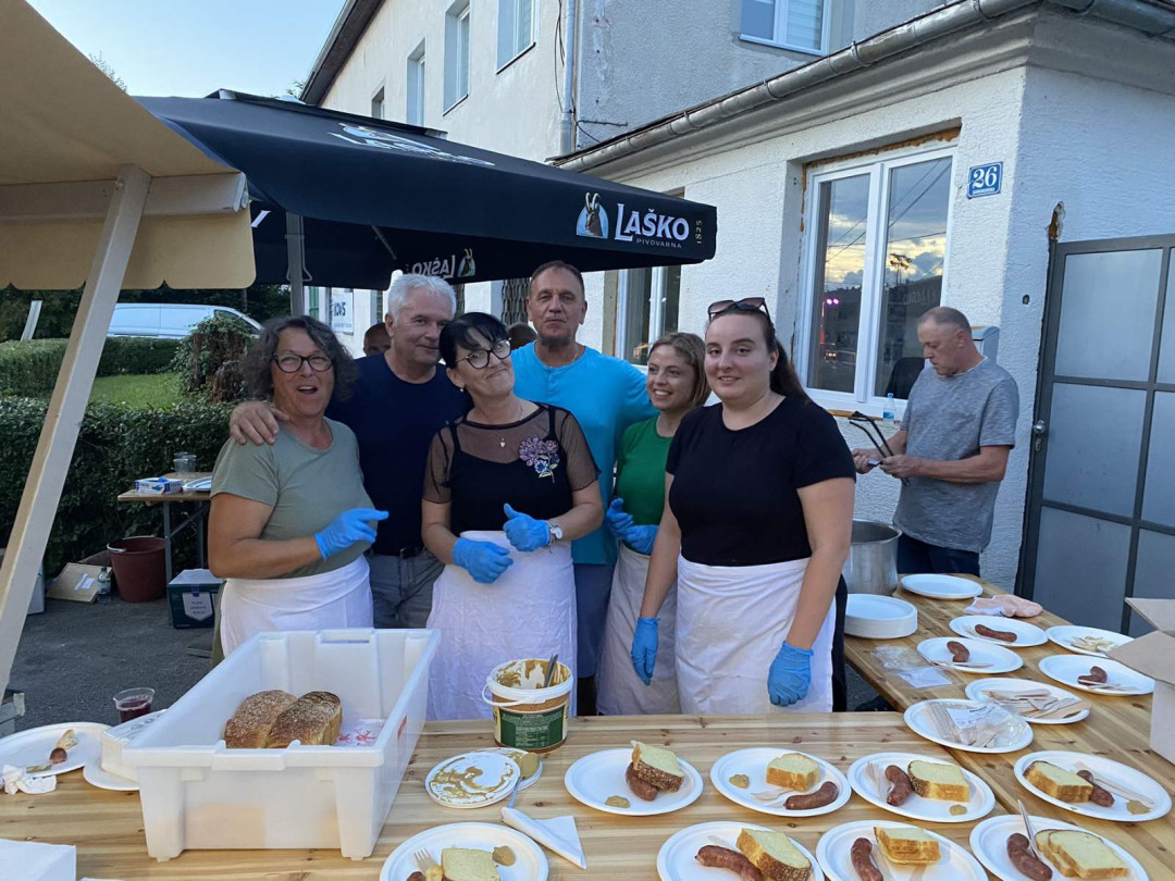 Praznovanje povezanosti na meji