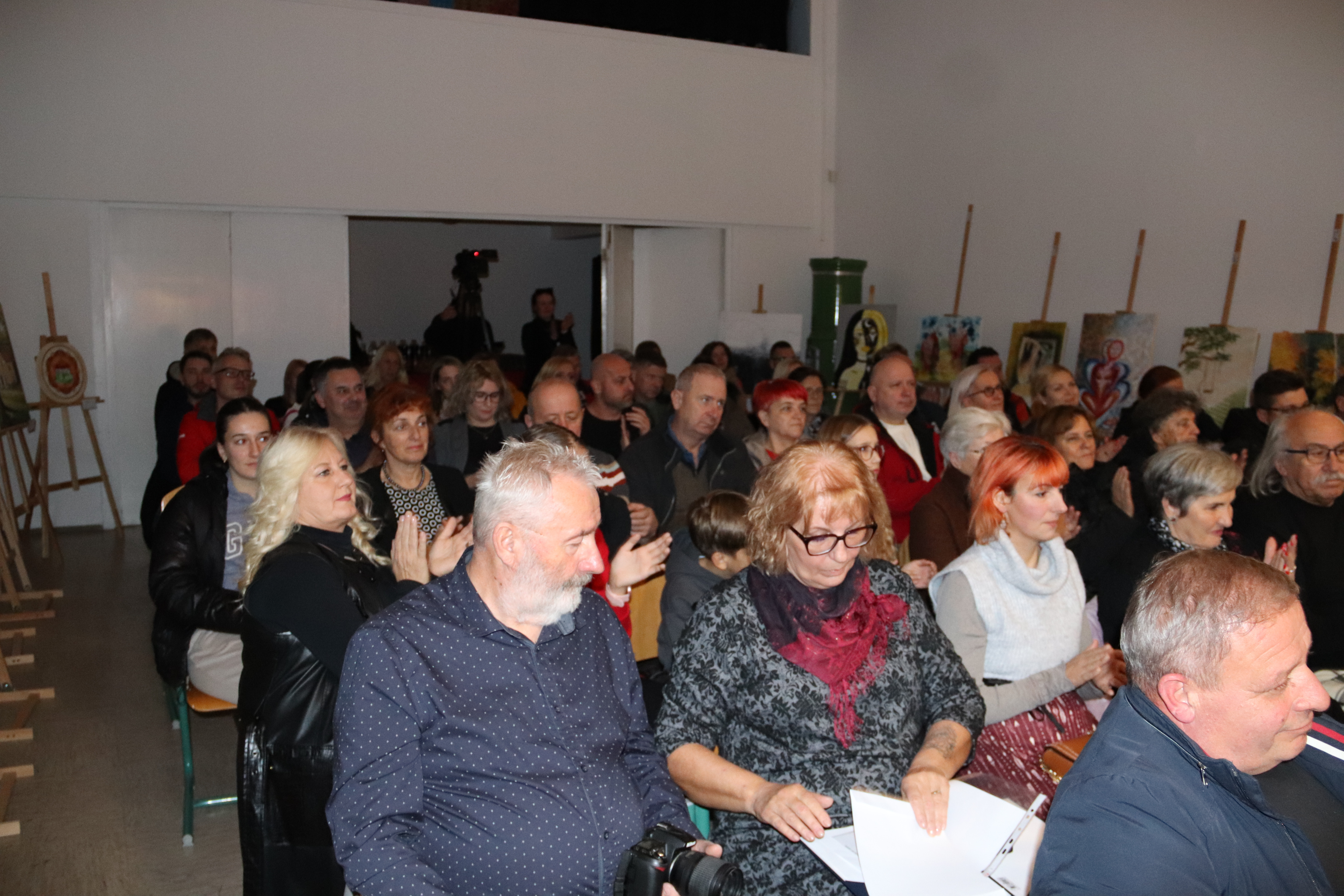 Ta veseli dan kulture