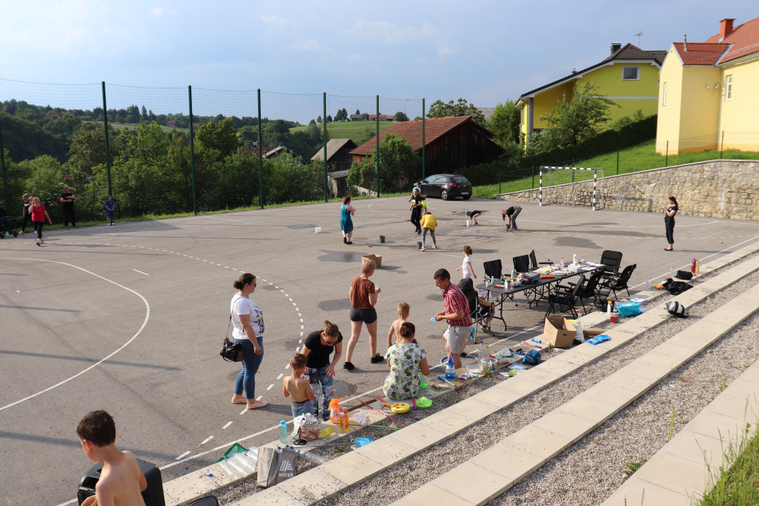 Vodne igre in ustvarjanje na Dolini