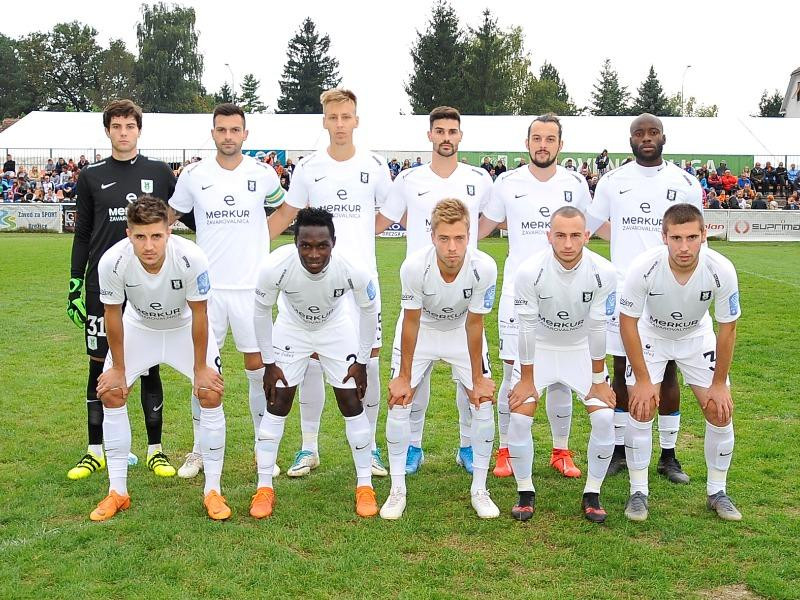 100 let igranja nogometa v Brežicah