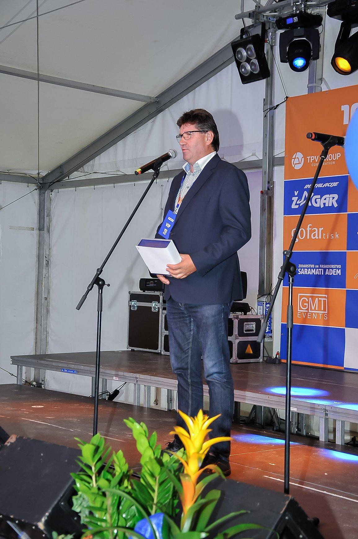 100 let igranja nogometa v Brežicah