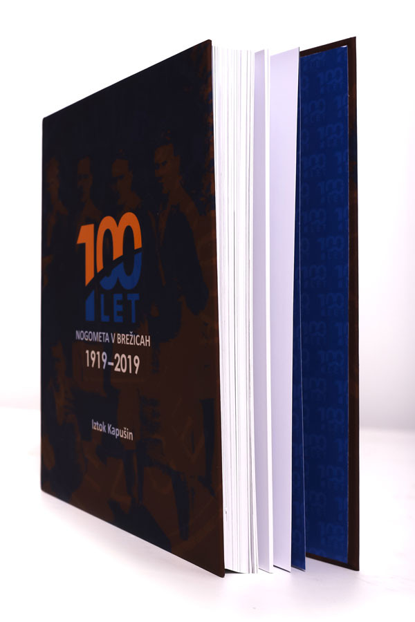 Izšla naša knjiga 100 let nogometa v Brežicah