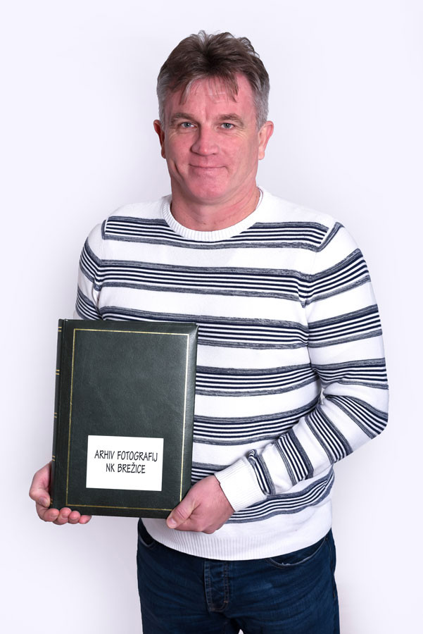 Izšla naša knjiga 100 let nogometa v Brežicah