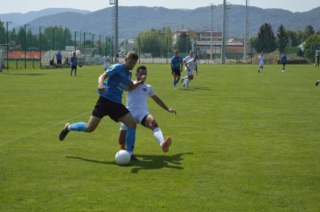 Vse tekme brez gledalcev