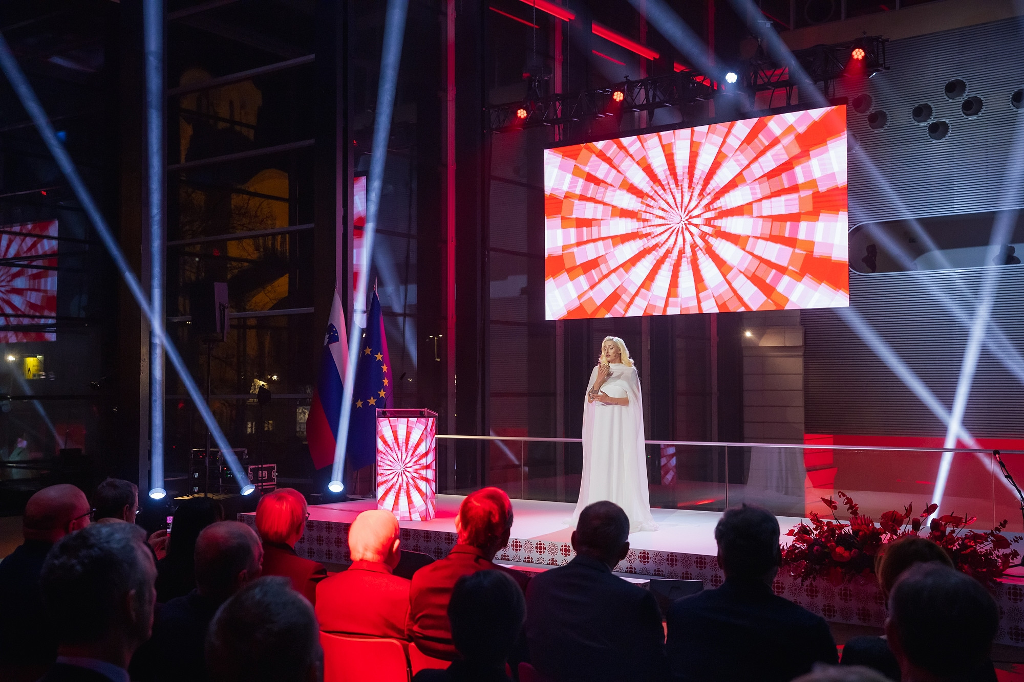 100 let Inštituta za narodnostna vprašanja