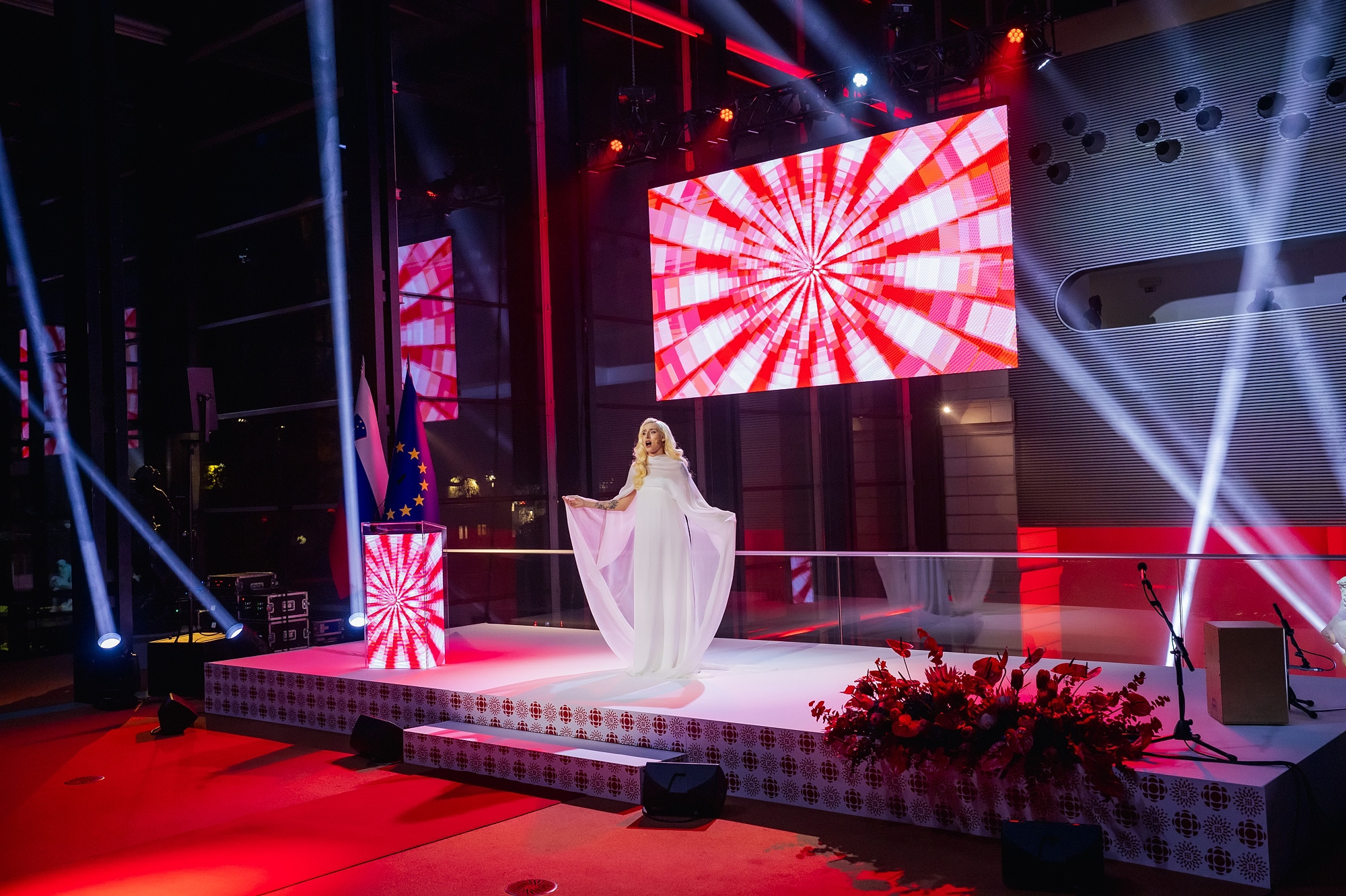 100 let Inštituta za narodnostna vprašanja