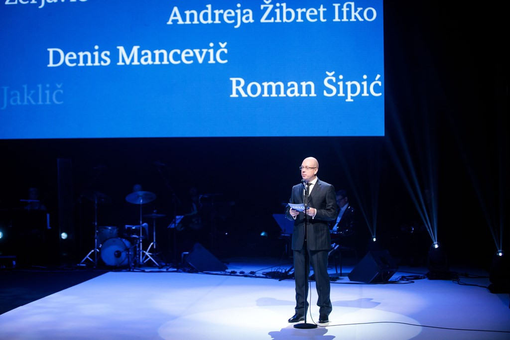 60 let časopisne hiše DELO