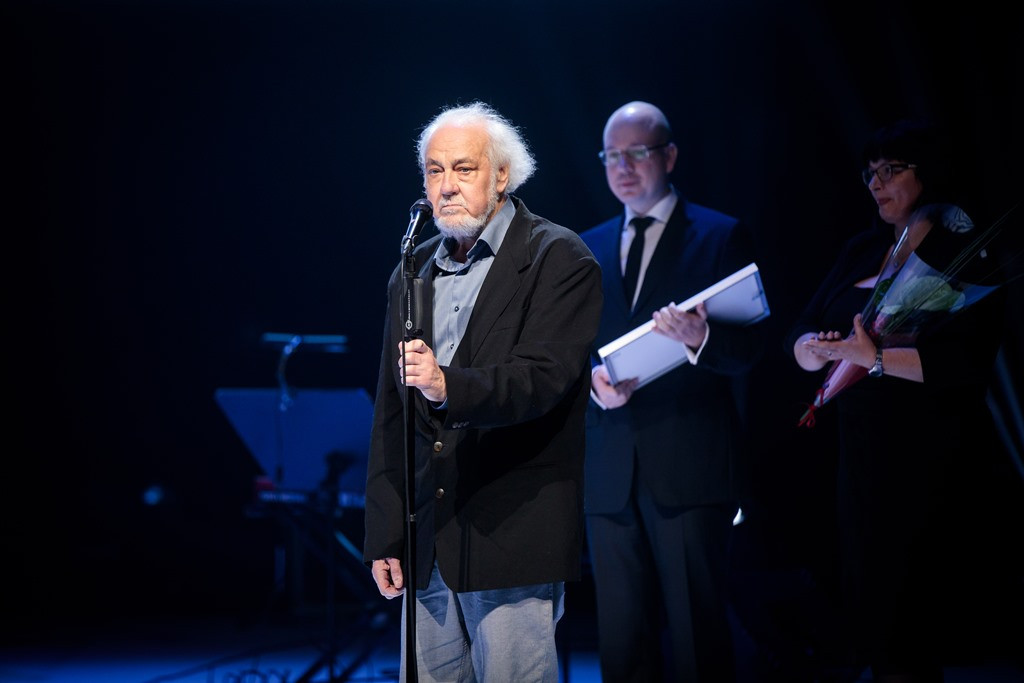 60 let časopisne hiše DELO