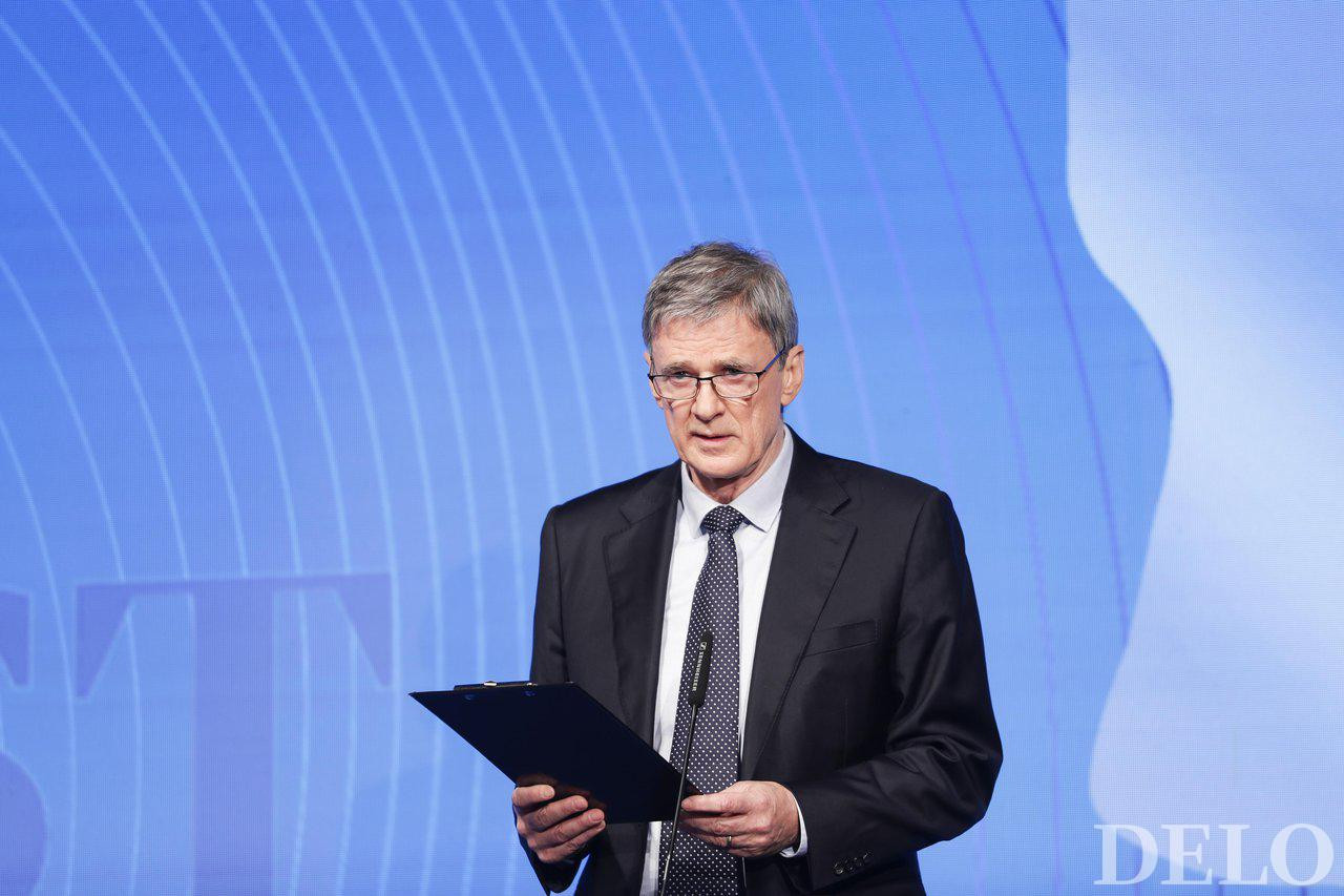 854577.max-1280x1280