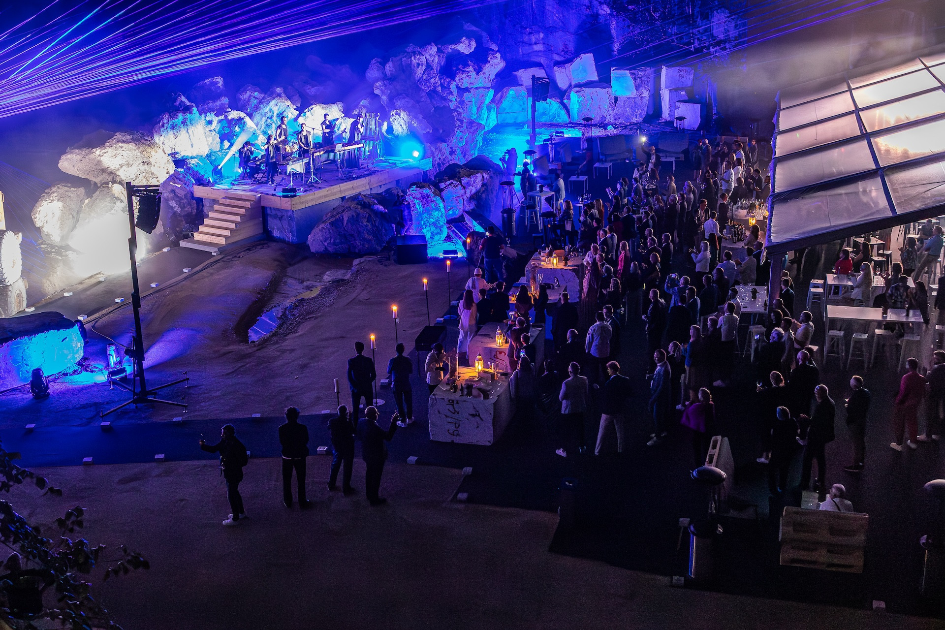 MARMOR HOTAVLJE 300 let