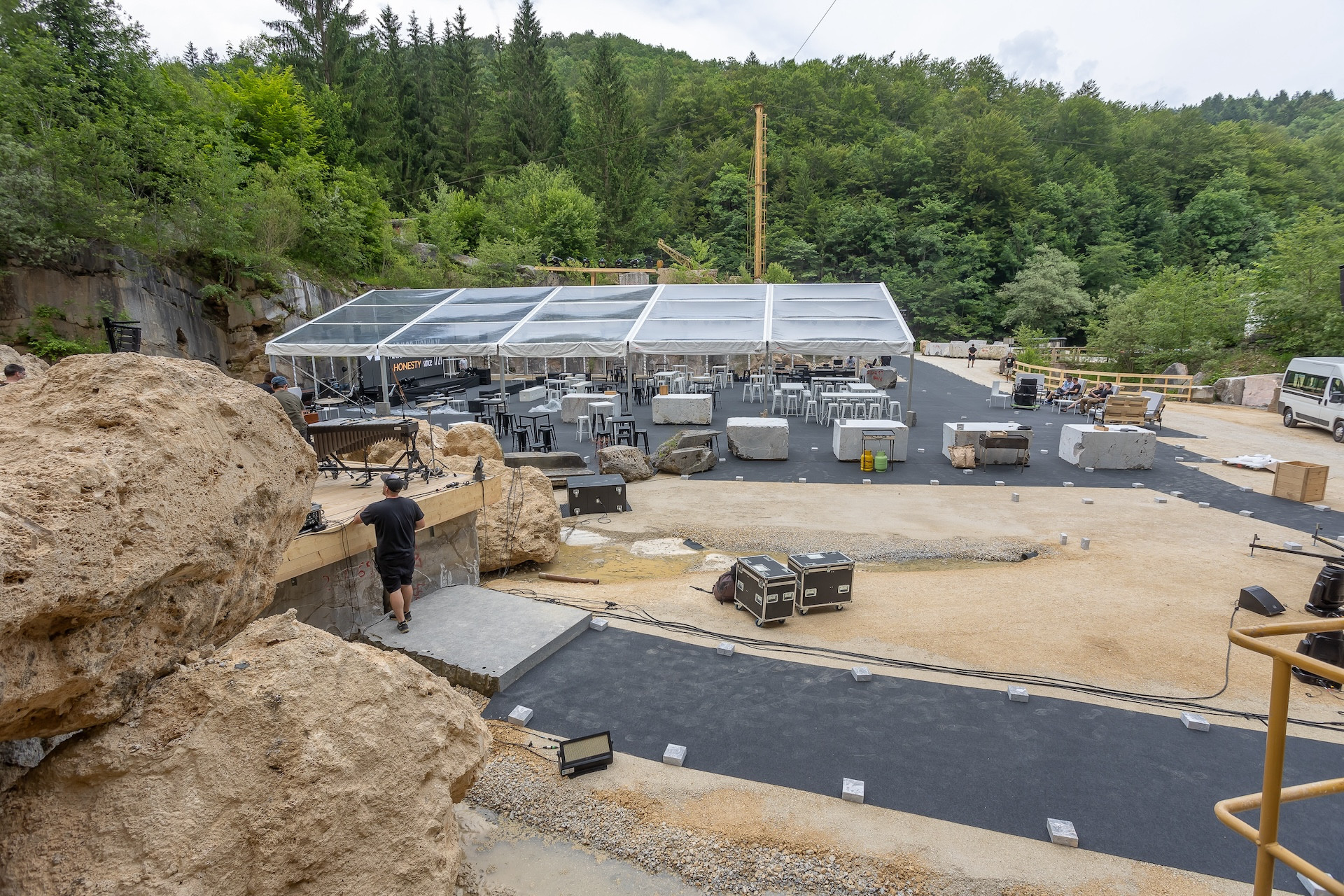 MARMOR HOTAVLJE 300 let