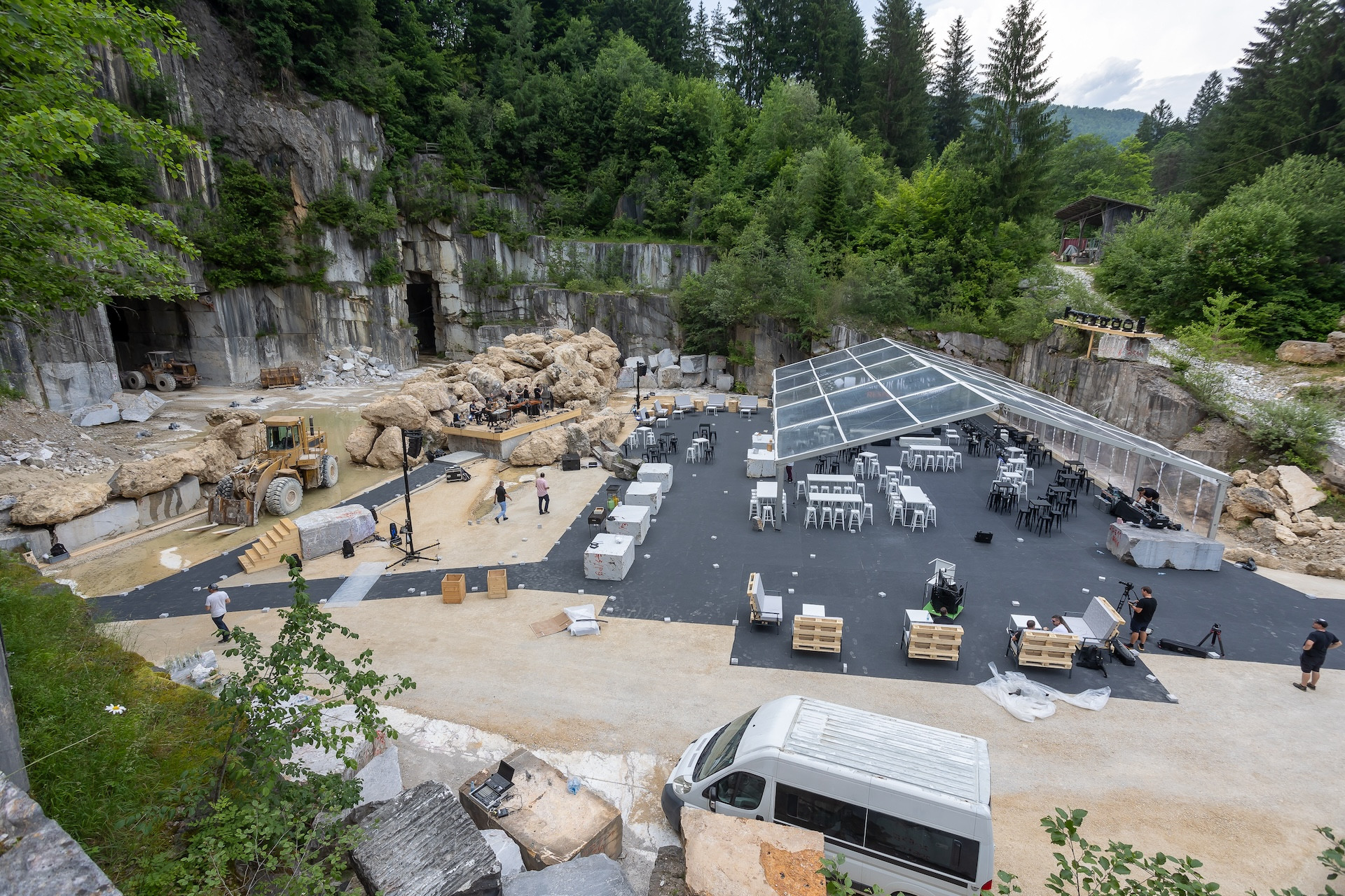 MARMOR HOTAVLJE 300 let