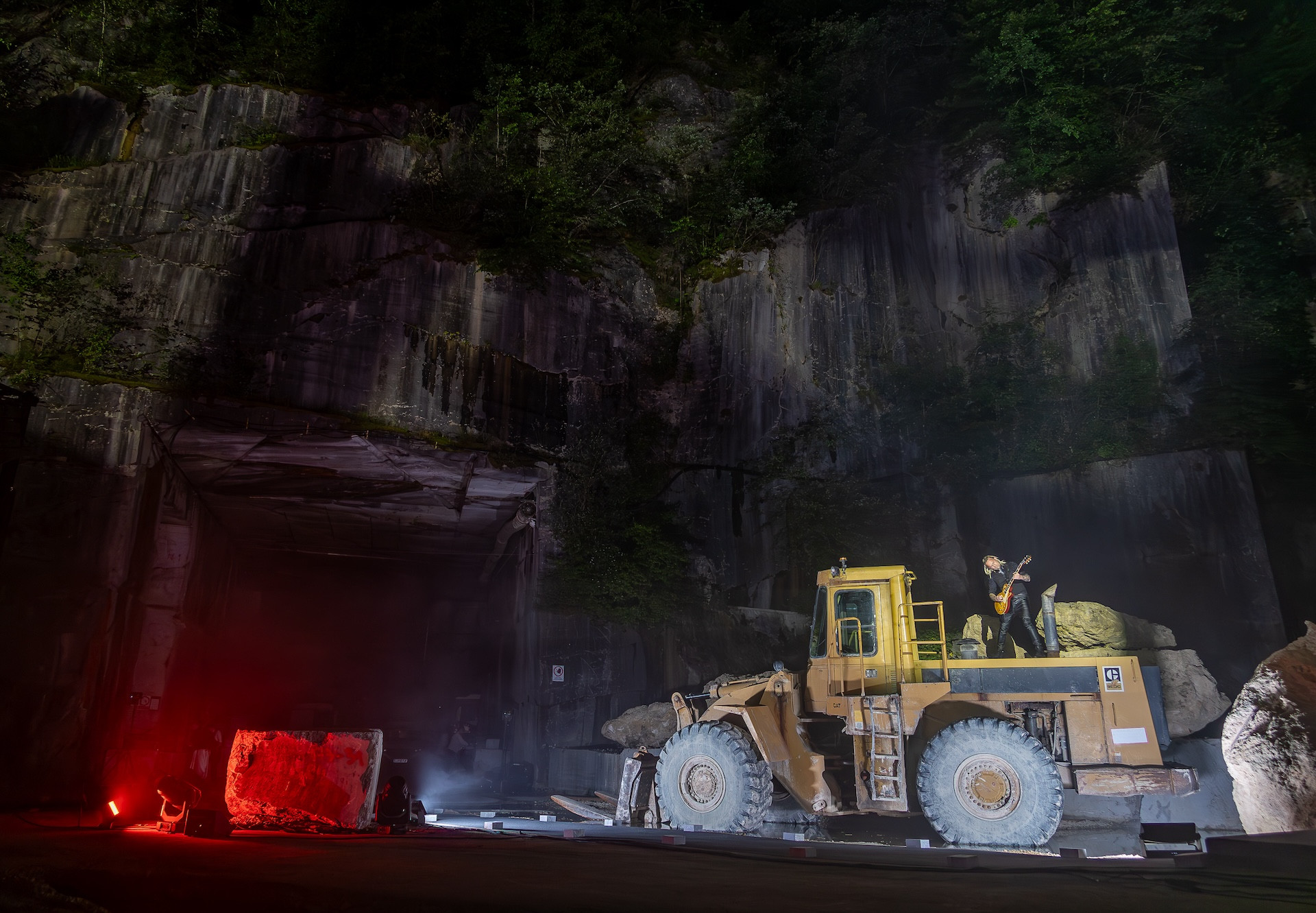 MARMOR HOTAVLJE 300 let