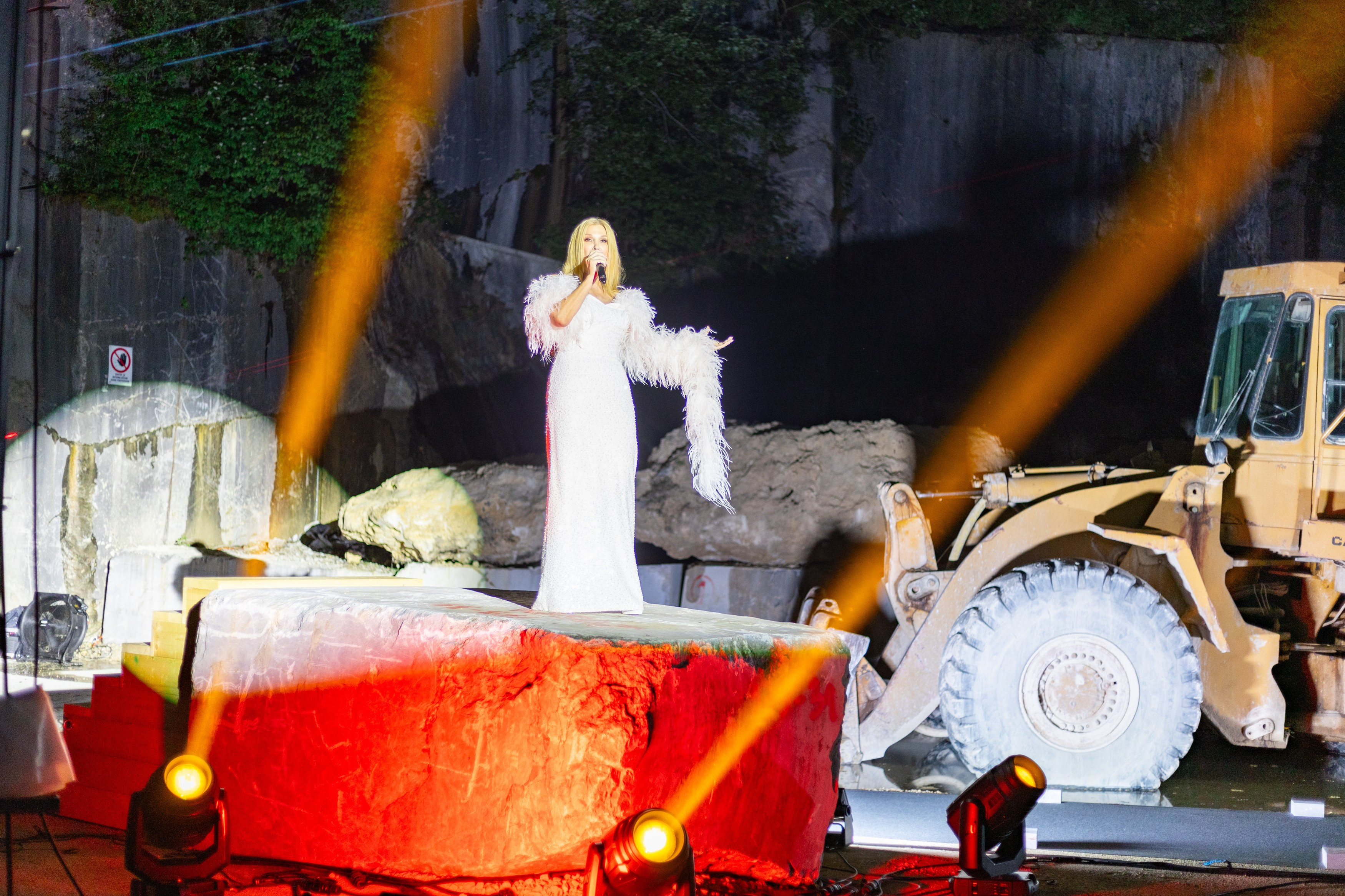 MARMOR HOTAVLJE 300 let