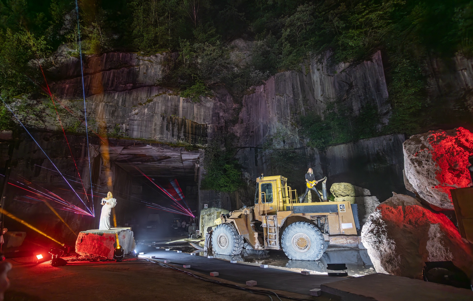 MARMOR HOTAVLJE 300 let