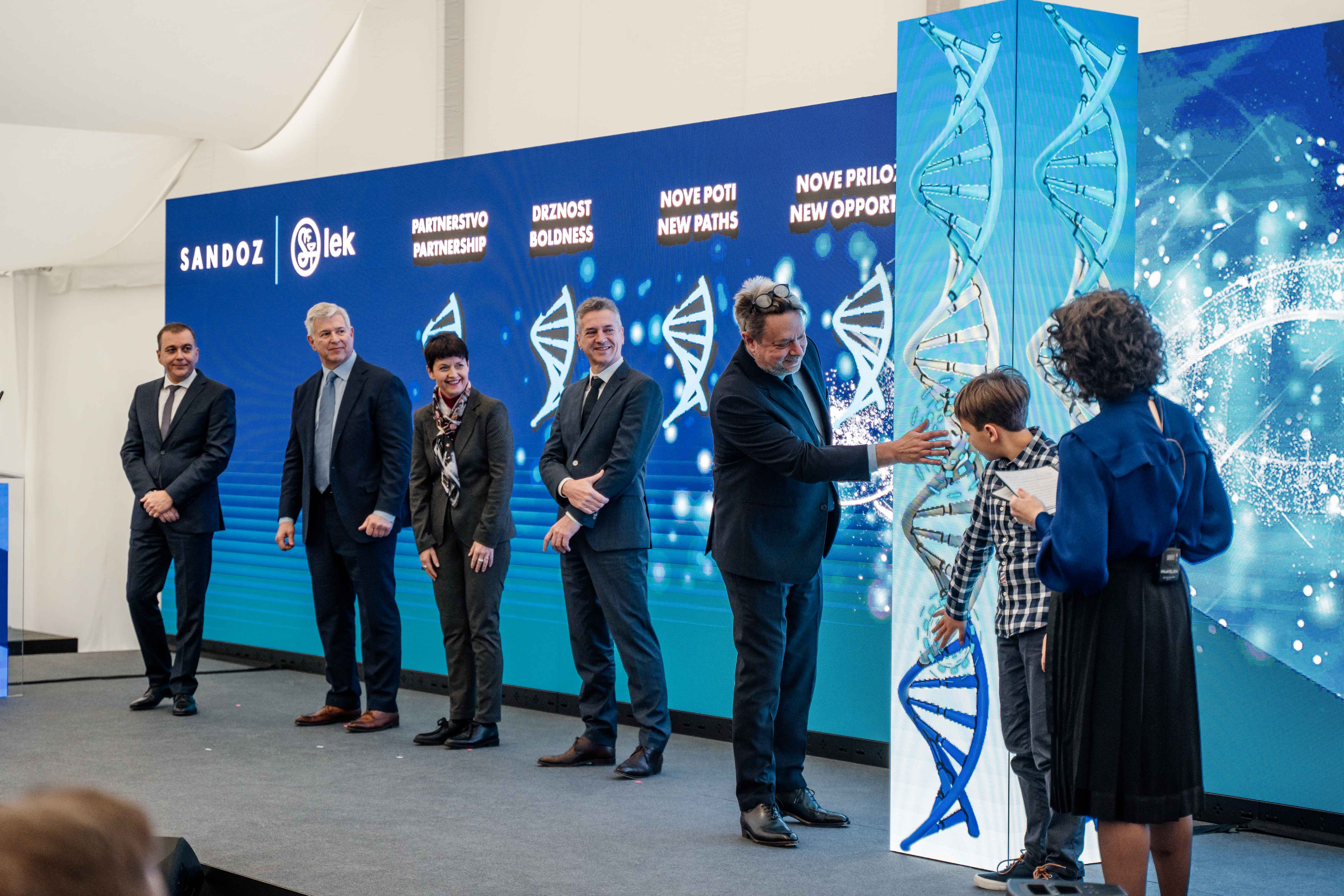 postavitvi temeljnega kamna za Visokotehnološki proizvodni center za podobna biološka zdravila