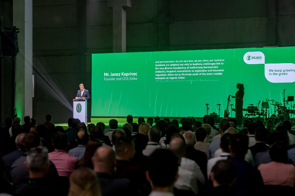 Siliko_30_let-162_foto_Marko_Delbello_Ocepek