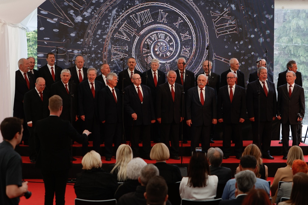 Slavnostna seja in podelitev naziva častni meščan in meščanka mesta Ljubljana