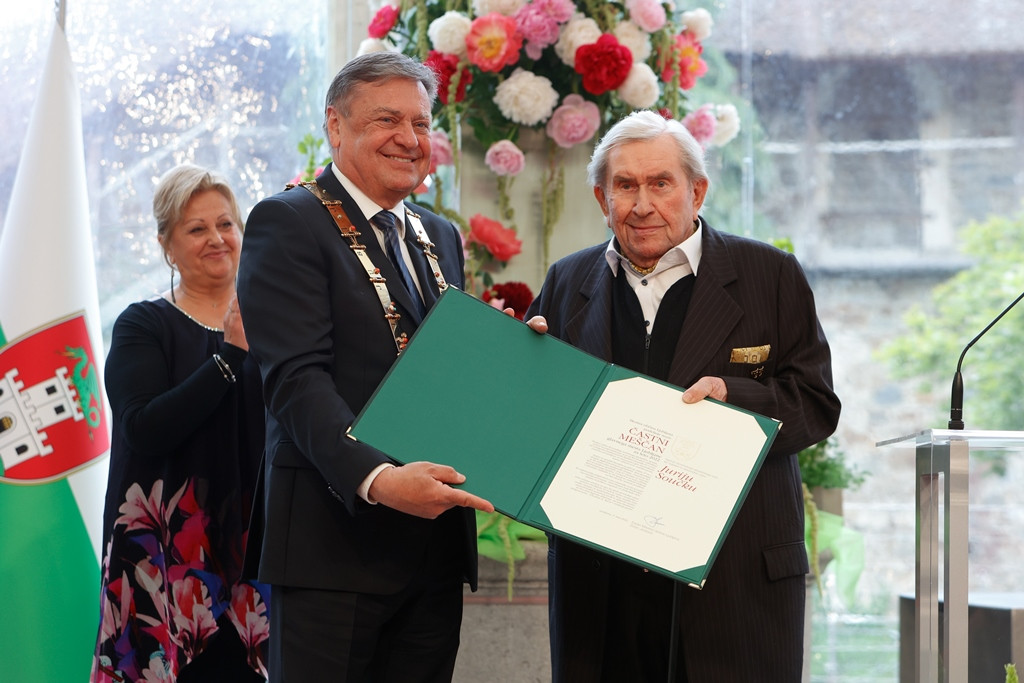 Slavnostna seja in podelitev naziva častni meščan in meščanka mesta Ljubljana