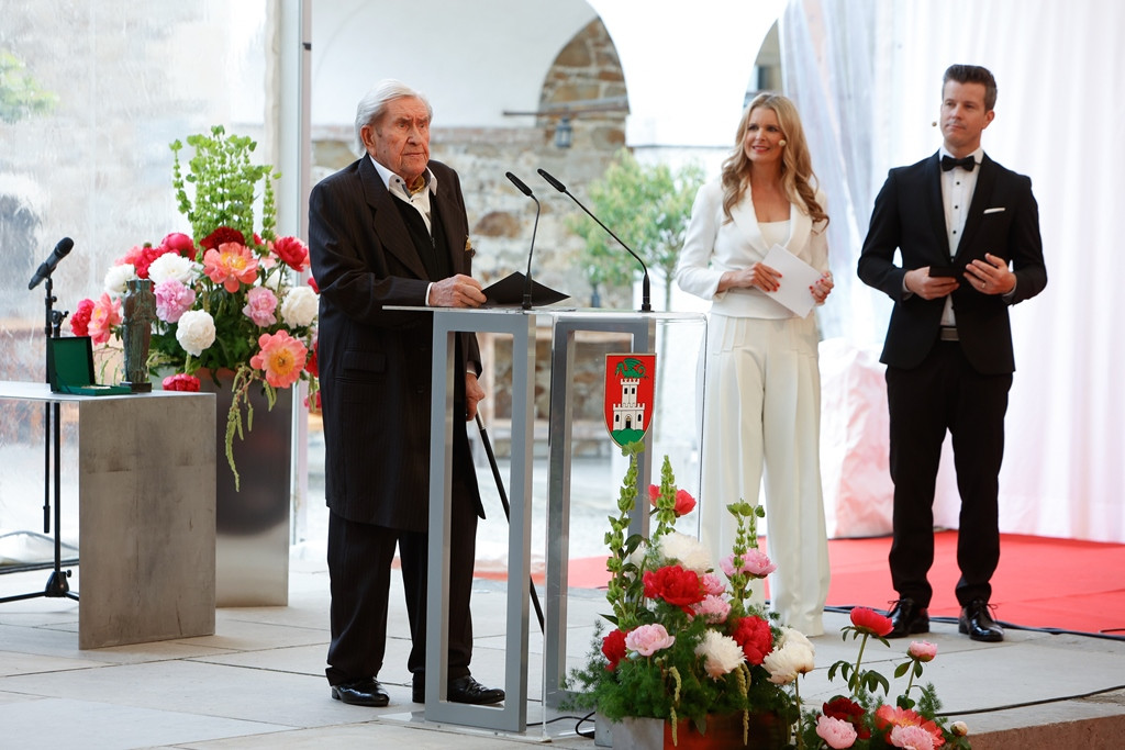 Slavnostna seja in podelitev naziva častni meščan in meščanka mesta Ljubljana