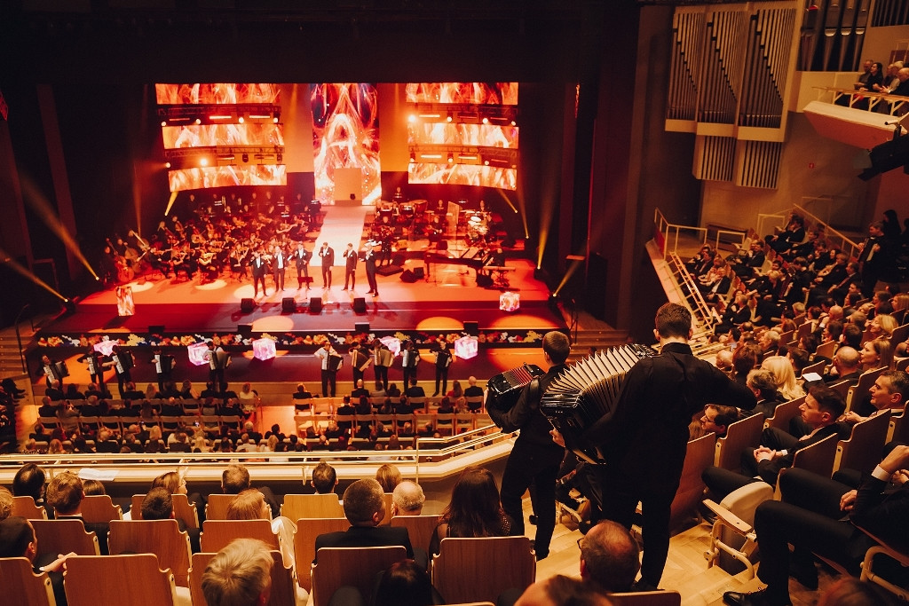 Slavnostni novoletni koncert Zvarovalnice Triglav