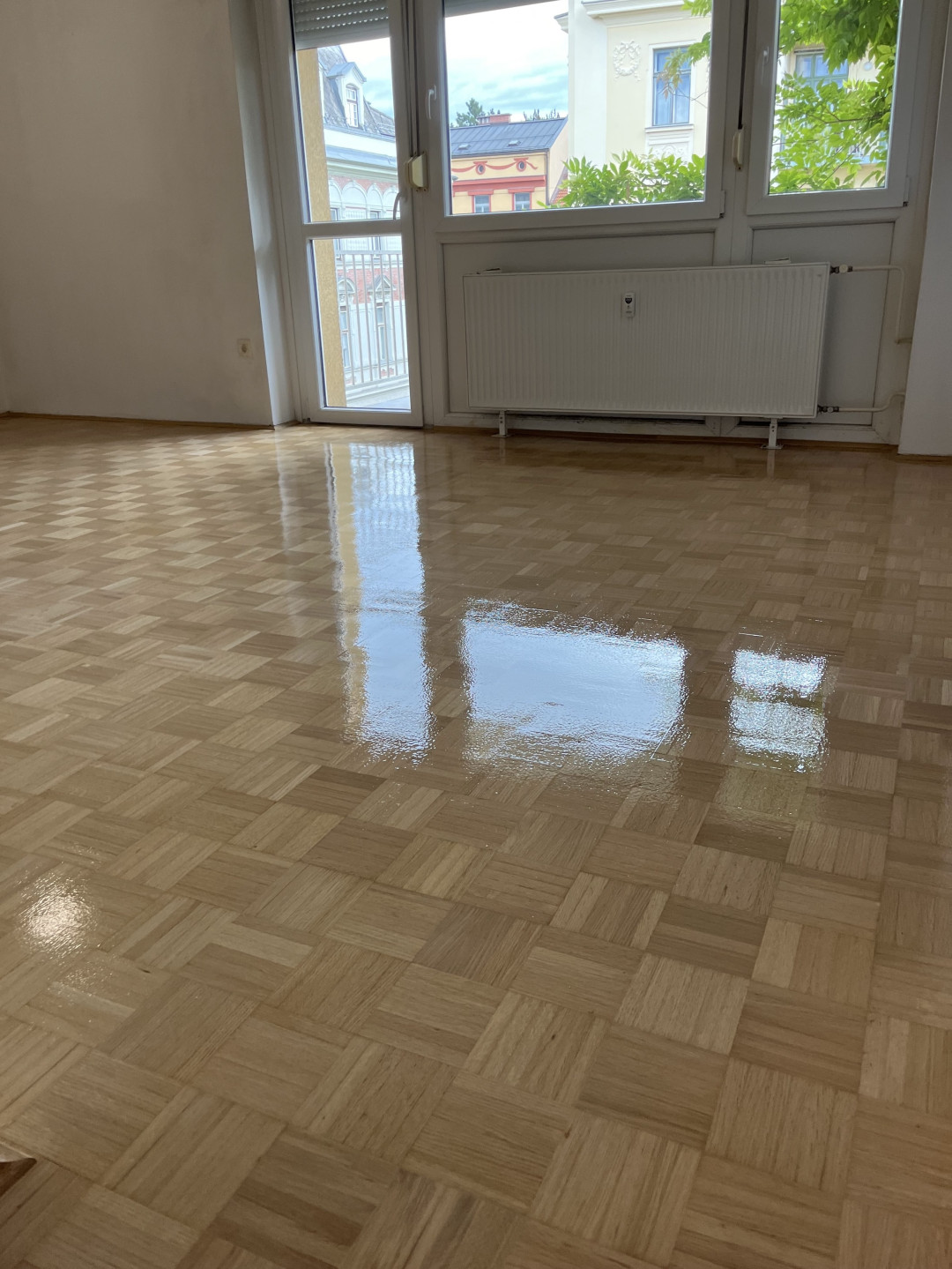 Delna zamenjava in obnova lamelnega parketa UL