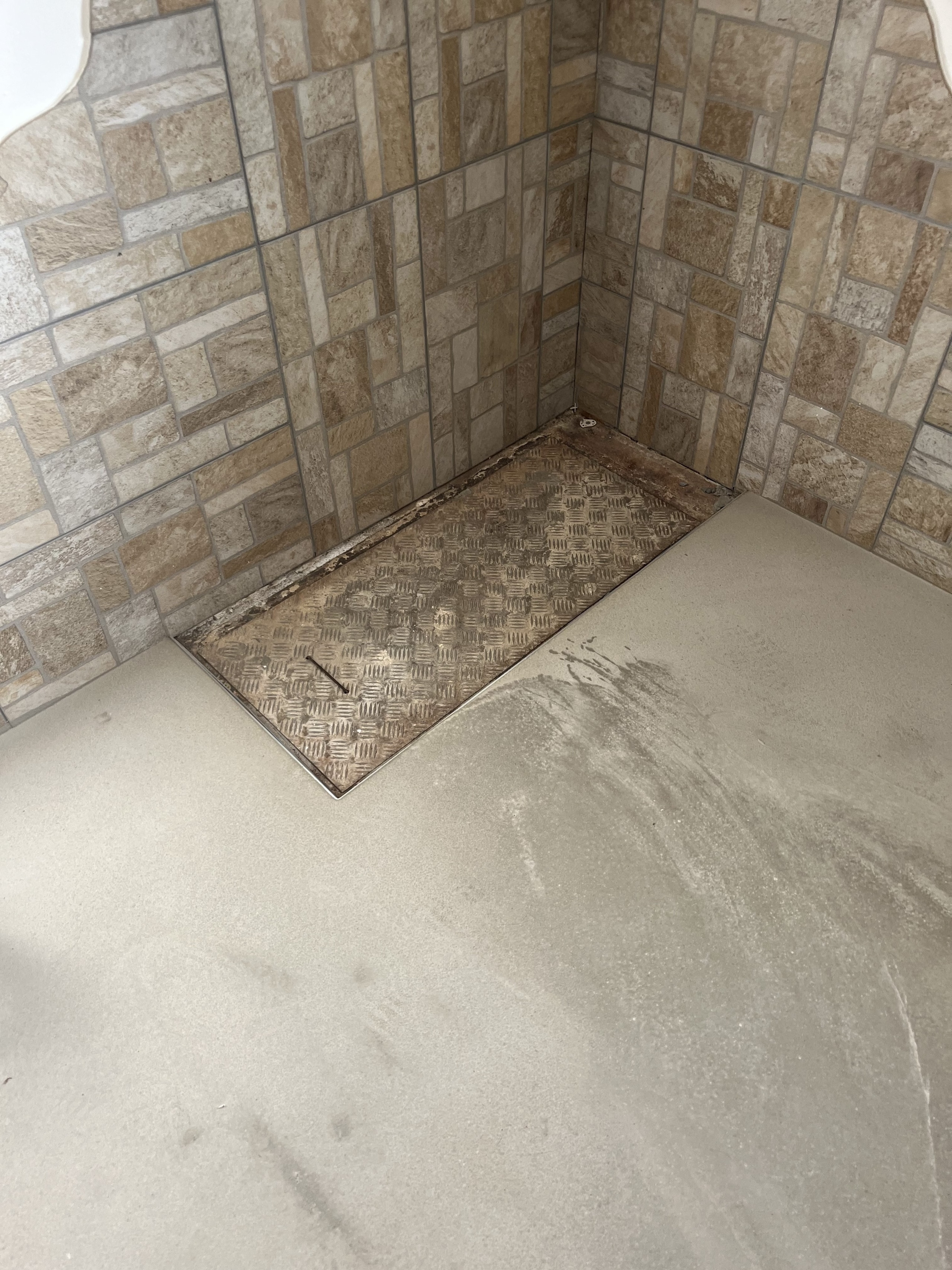 Polaganje lepljenga vinila JL