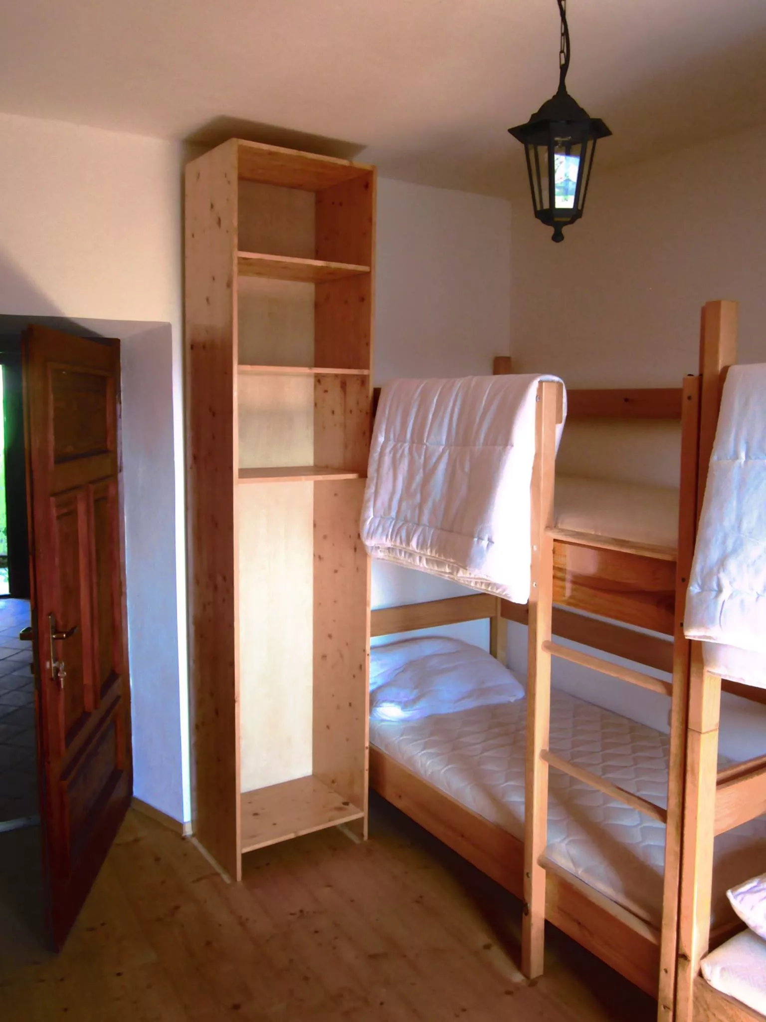 Vabilo v Pišece:  „Moja hiša je tvoj dom“