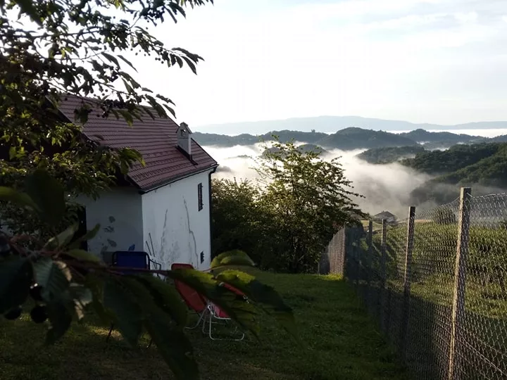Vabilo v Pišece:  „Moja hiša je tvoj dom“