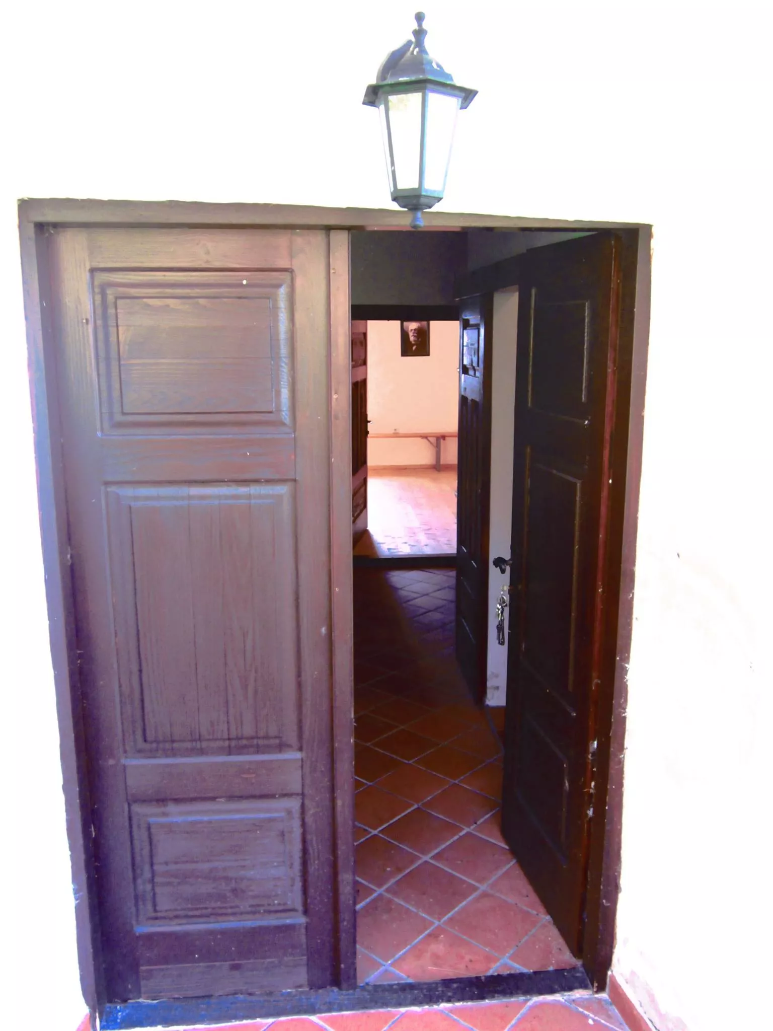 Vabilo v Pišece:  „Moja hiša je tvoj dom“