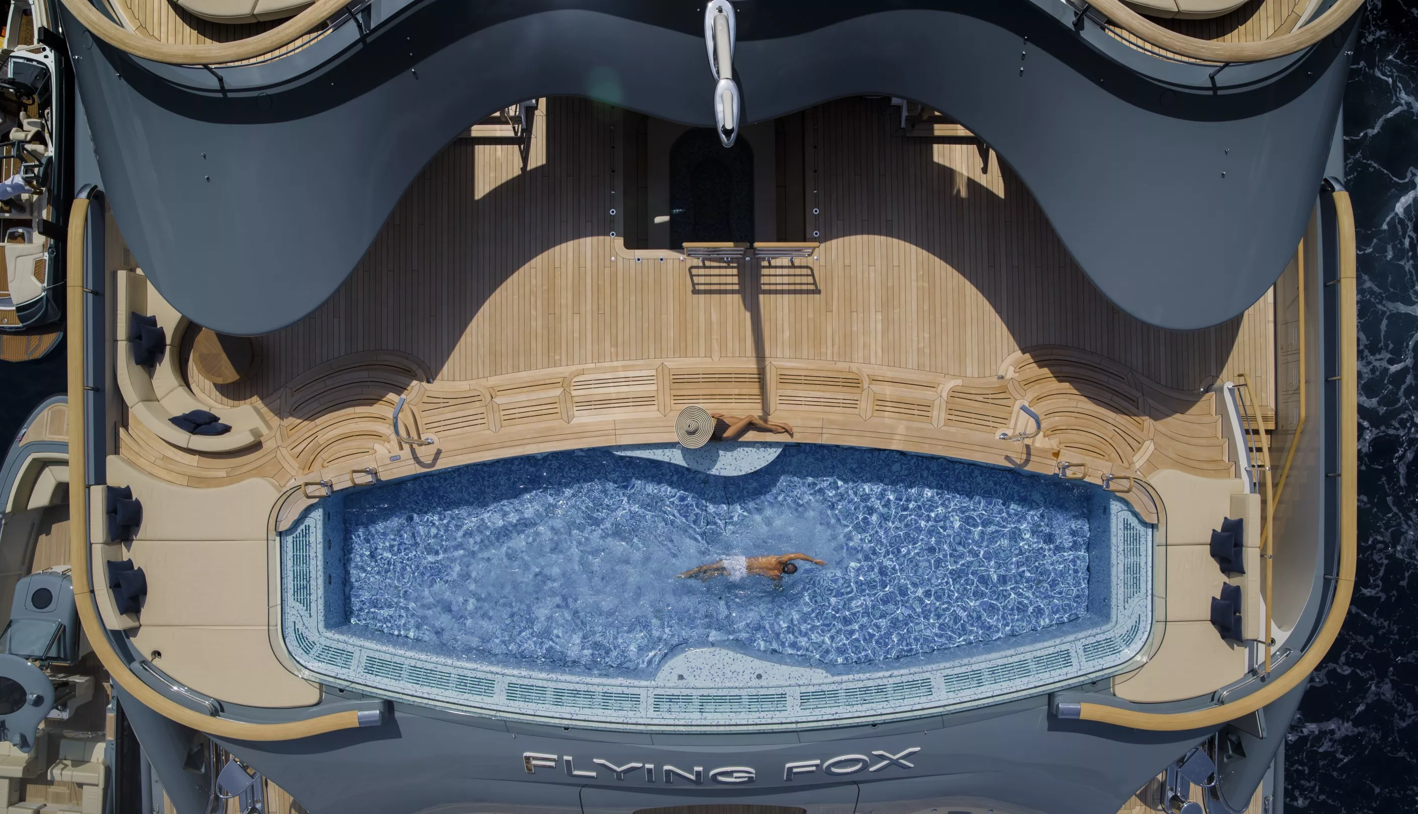 Flying Fox-image-PQPt