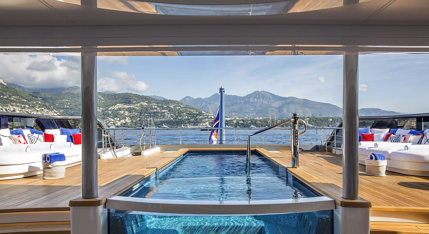 SYT_104135-extra_large