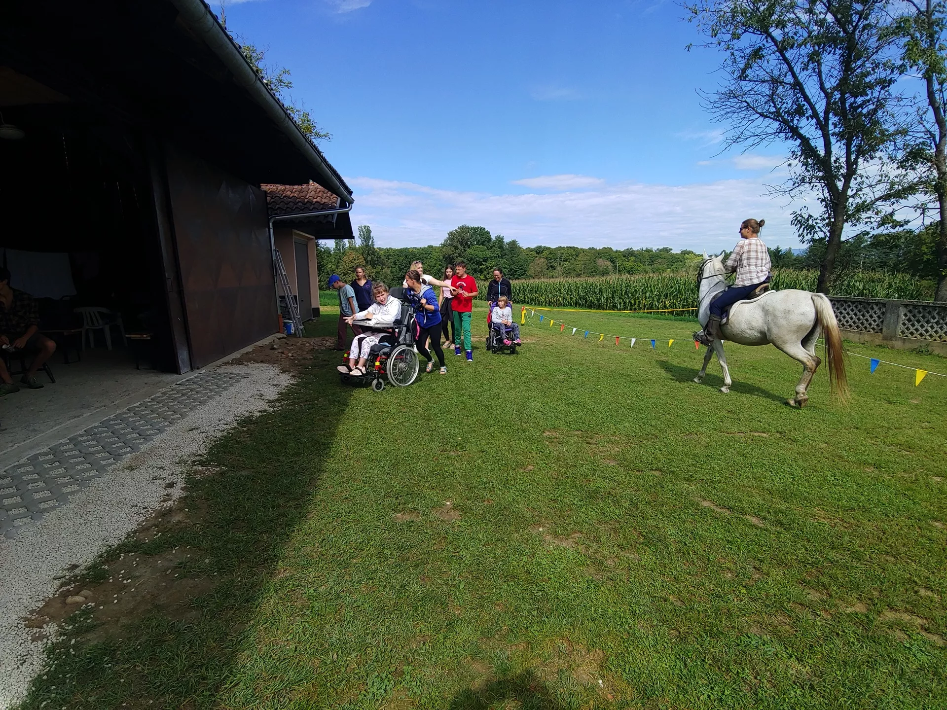 Center aktivnosti invalidnih oseb Bušeča vas