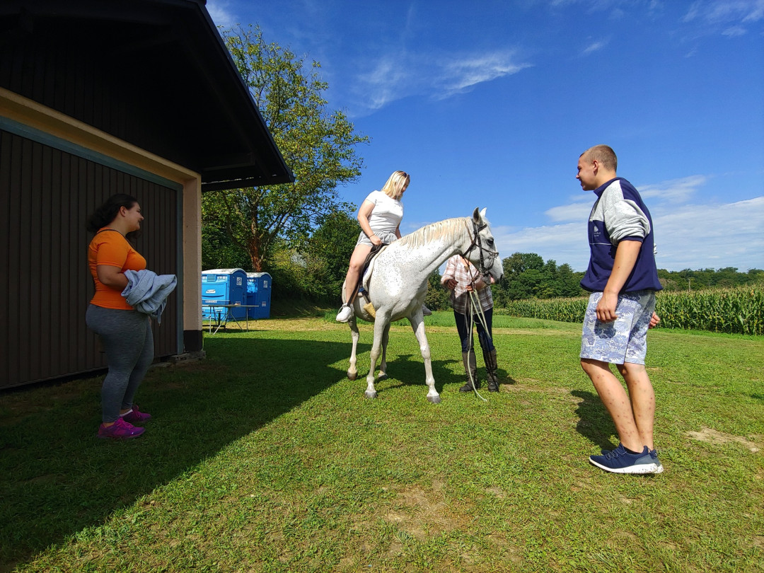 Center aktivnosti invalidnih oseb Bušeča vas