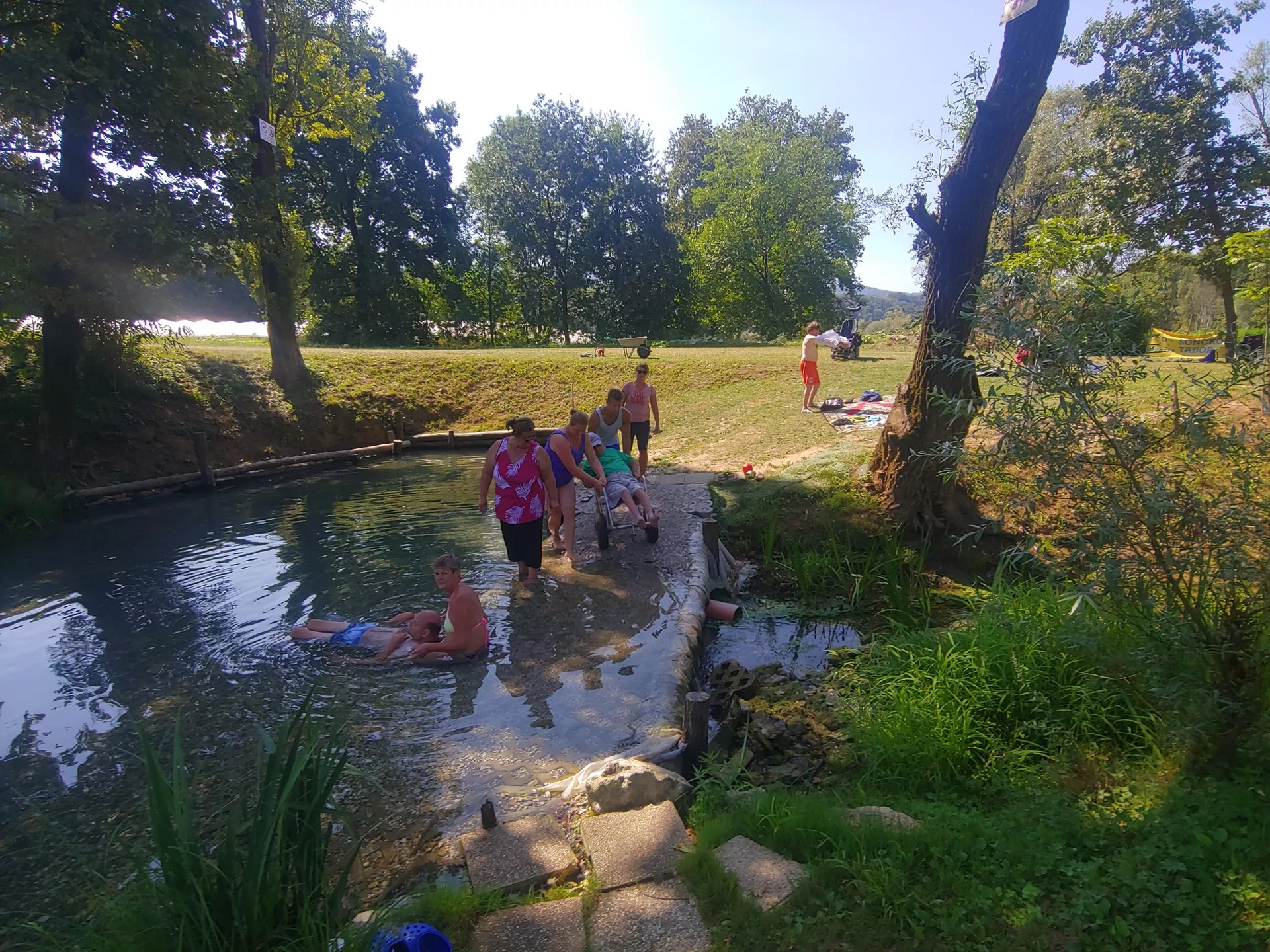 Center aktivnosti invalidnih oseb Bušeča vas