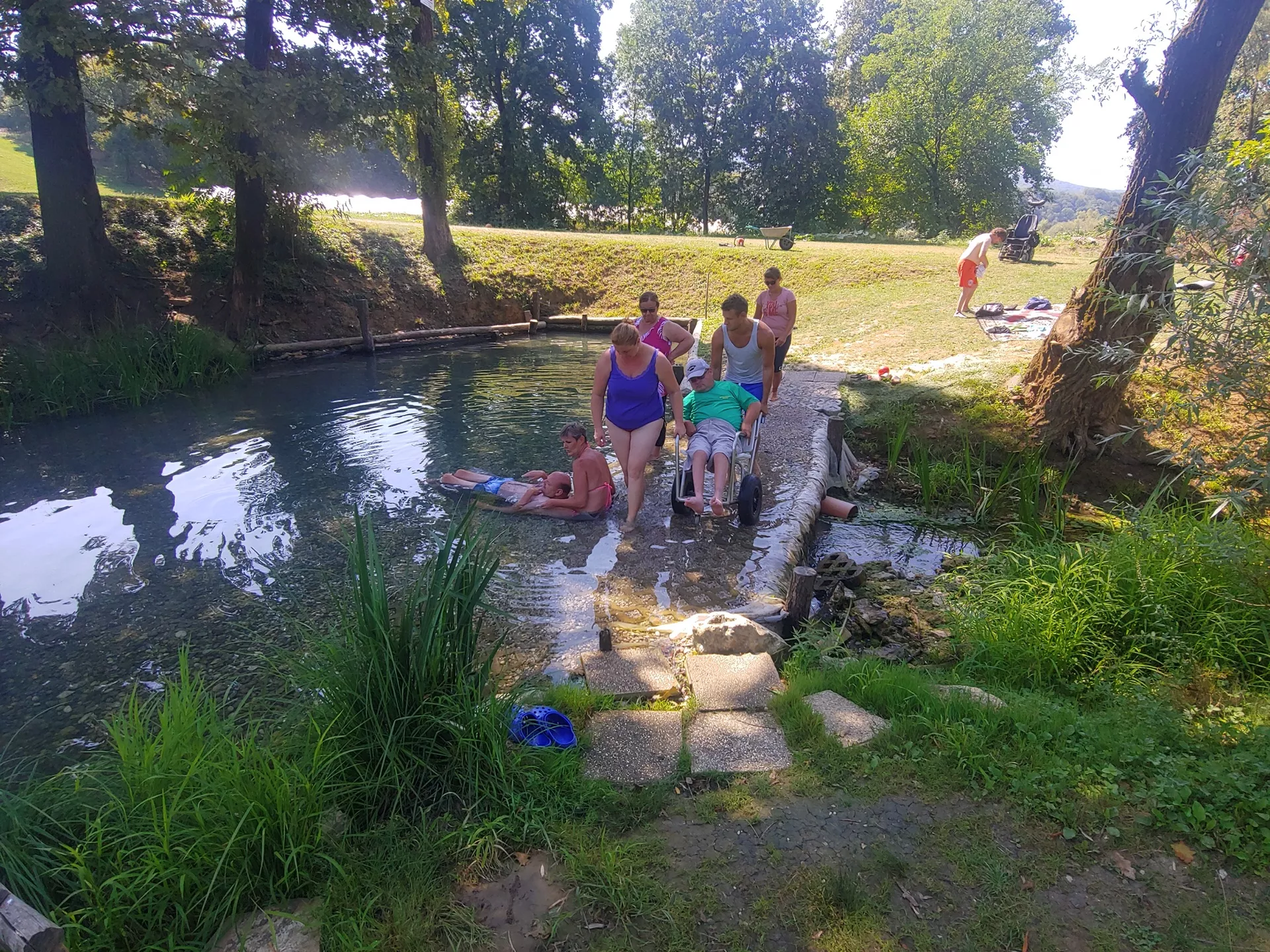 Center aktivnosti invalidnih oseb Bušeča vas