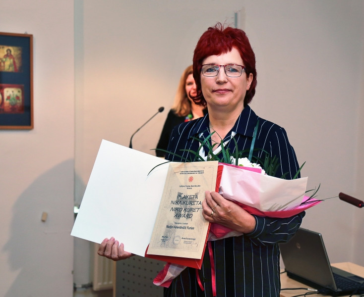 Prejemnica Plakete Nika Kureta Nadja Valentinčič Furlan. Foto: Igor Lapajne. Dnevi etnografskega filma 6.-9. marec 2019