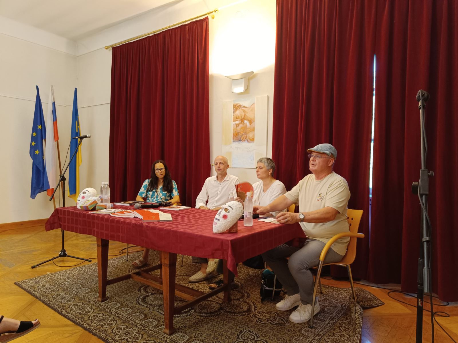 Nesnovna kulturna dediščina v Sloveniji s poudarkom na pustnih šegah in plesni dediščini