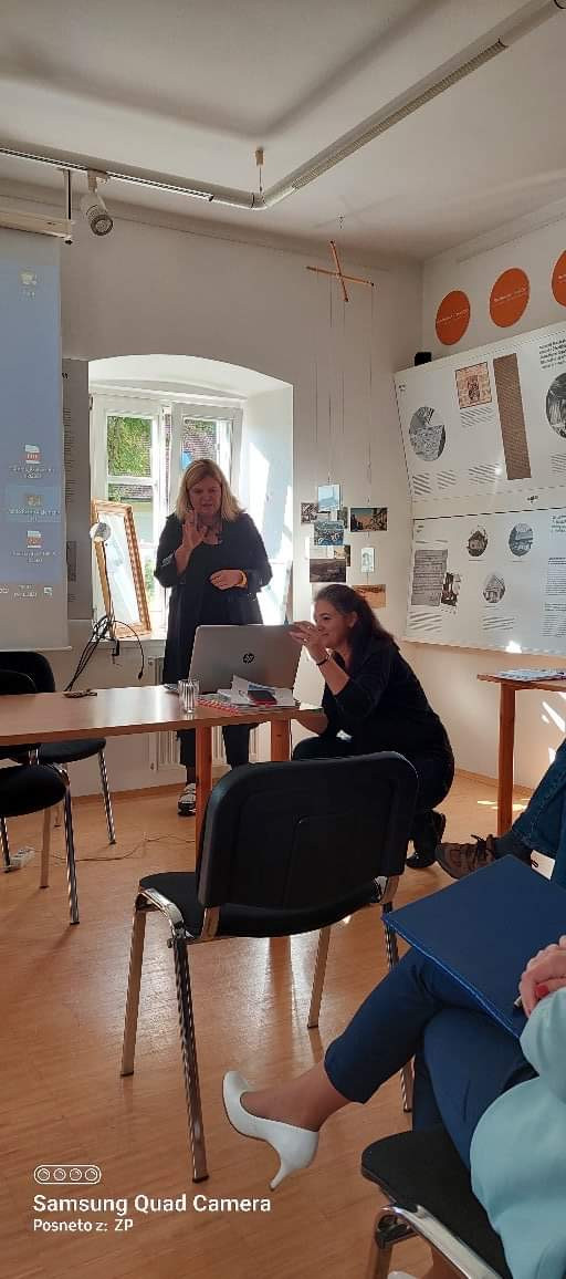 Posvet Slovenci v zamejstvu - reflefskija ob tridesetletnici smostojne Slovenije