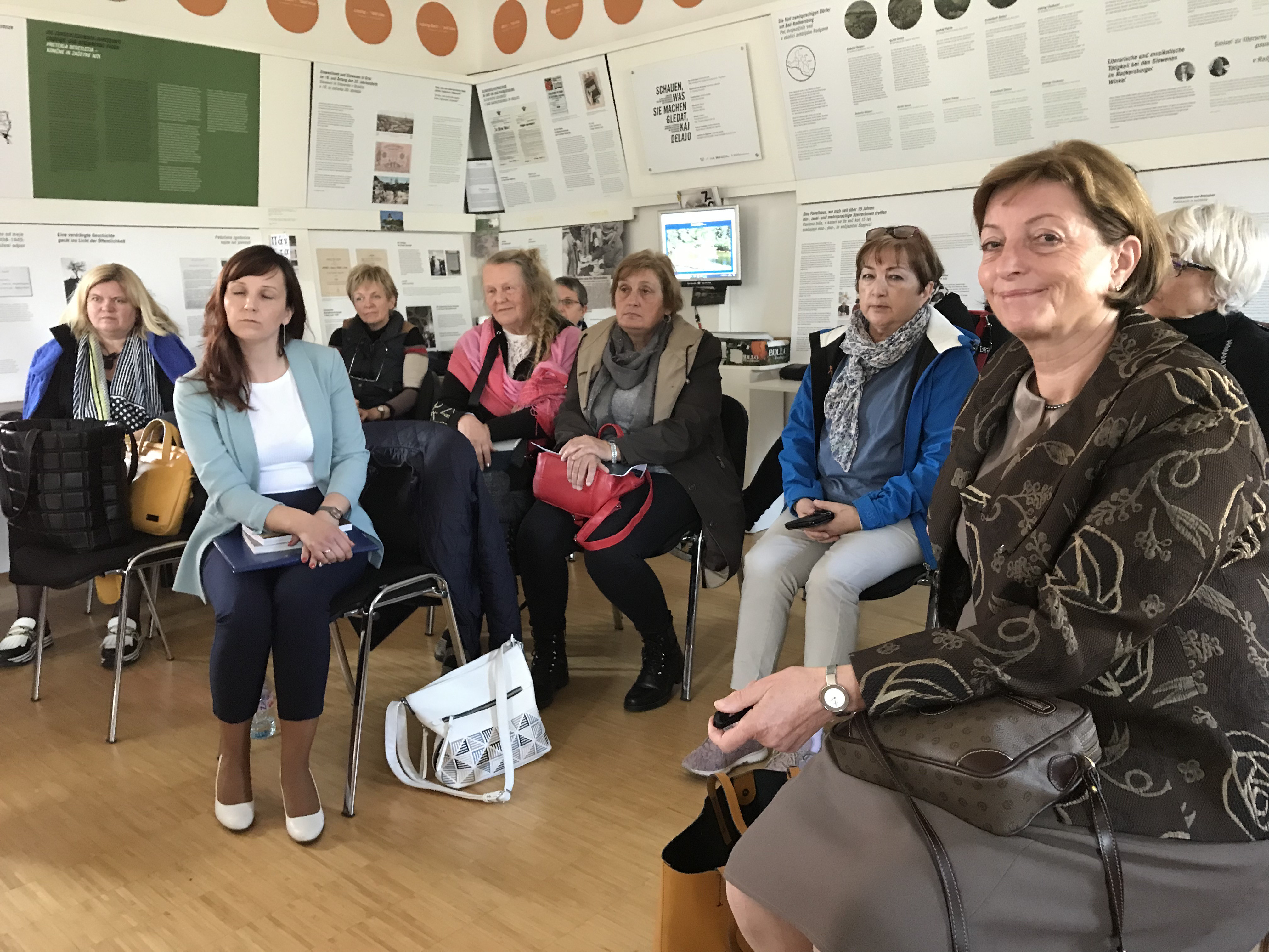 Posvet Slovenci v zamejstvu - reflefskija ob tridesetletnici smostojne Slovenije