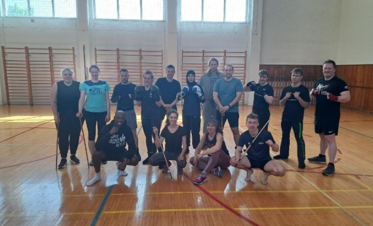 Mednarodna športna izmenjava okrepila vezi med slovenskimi Savate klub Domžale in francoskimi SFG Savate borci