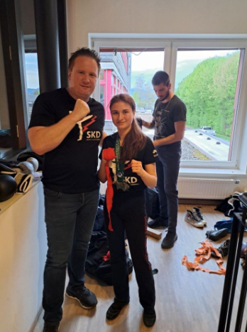 Rise of Spartans 12: Savate klub Domžale zablestel na mednarodni Fight night gali v Avstriji