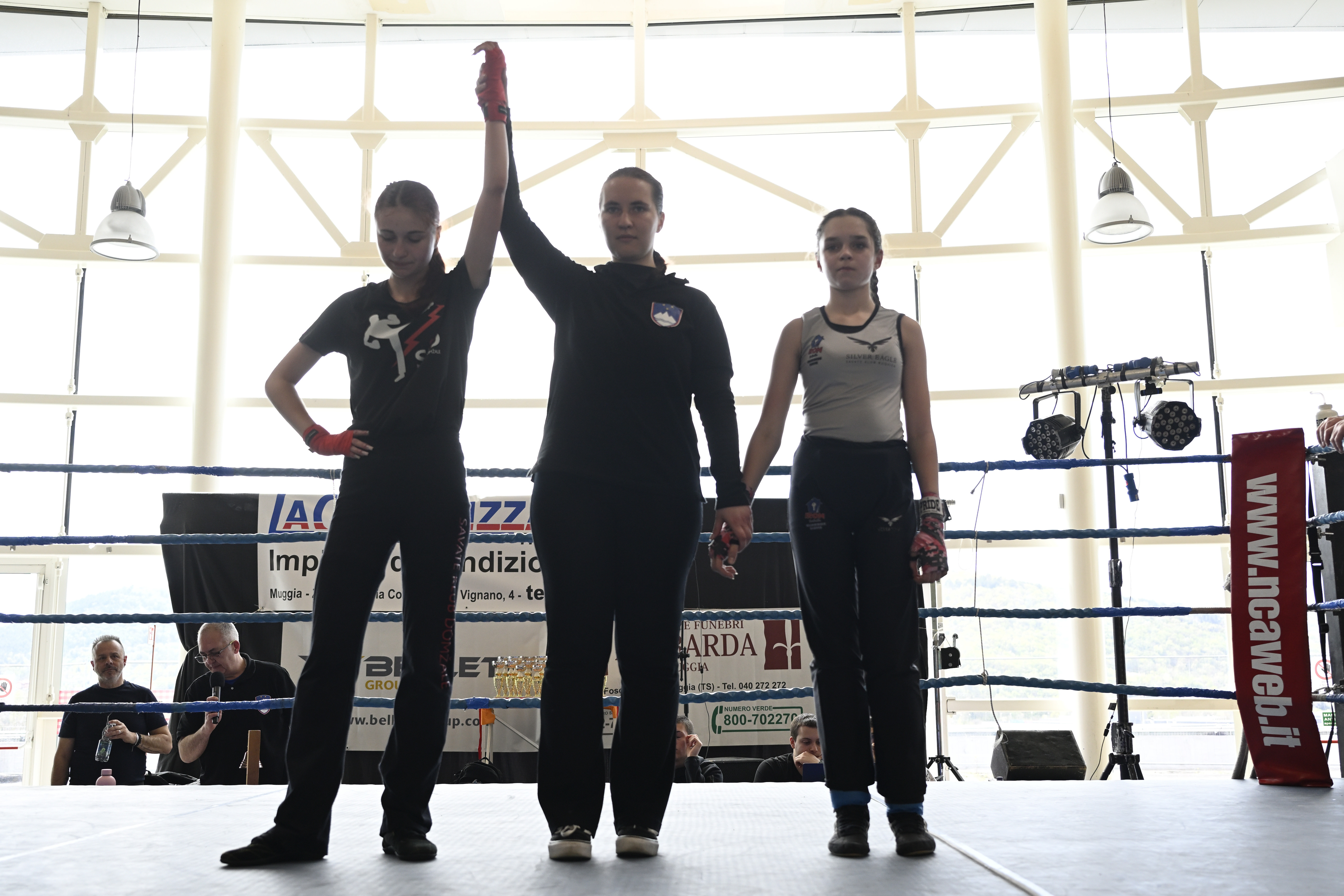 Savate dokazuje: borilne veščine so za vsako žensko – naše tekmovalke zasijale v Trstu