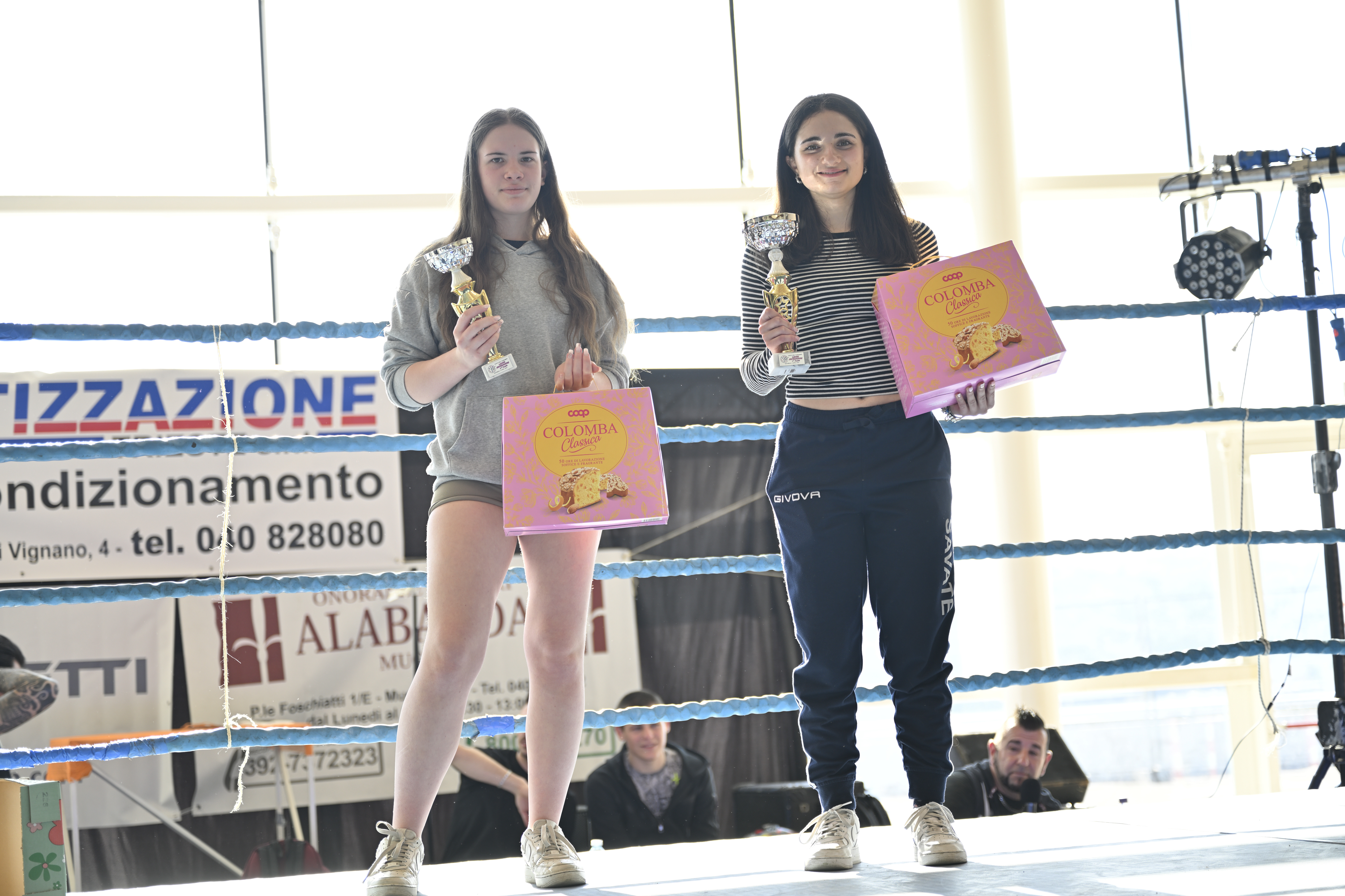 Savate dokazuje: borilne veščine so za vsako žensko – naše tekmovalke zasijale v Trstu