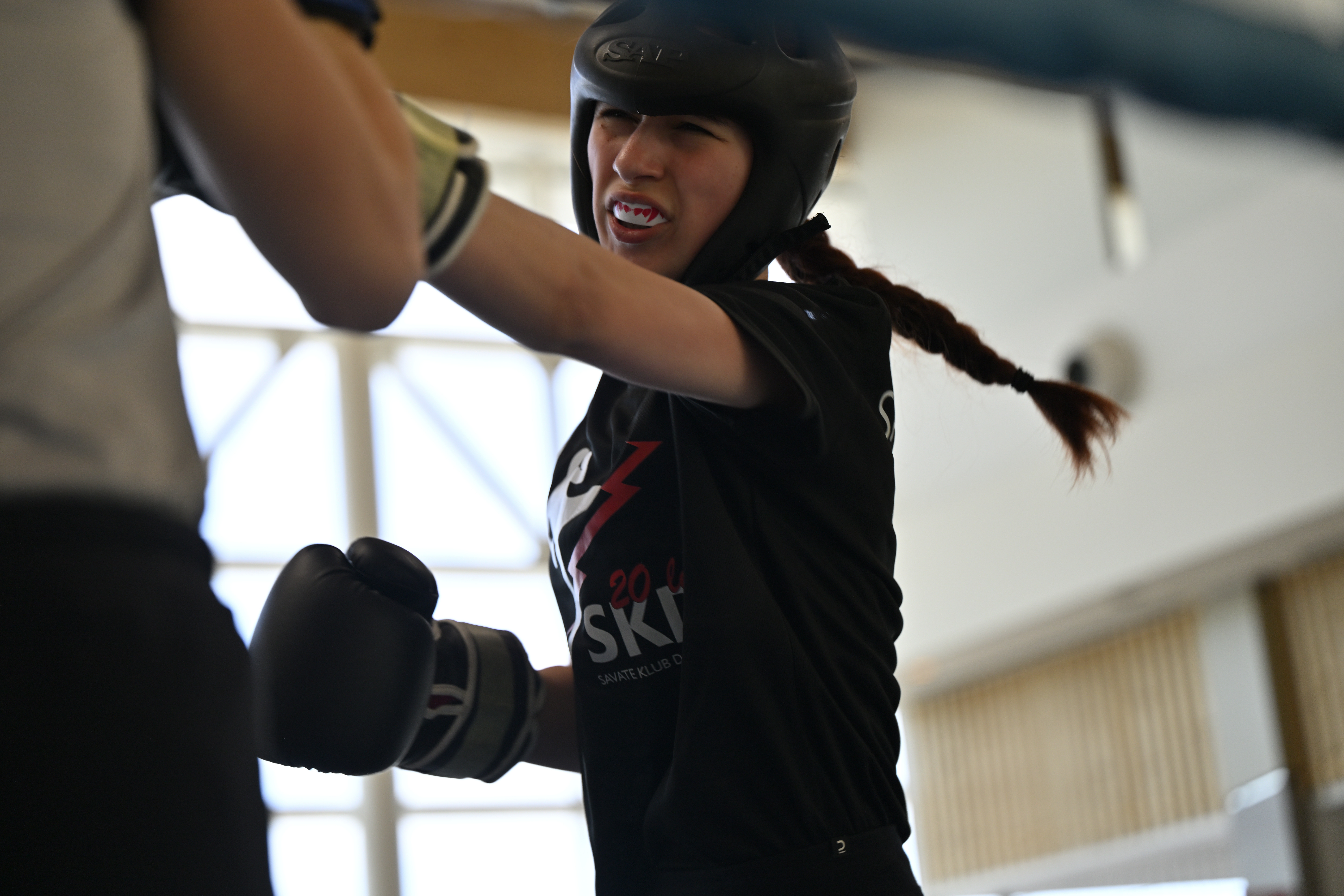 Savate dokazuje: borilne veščine so za vsako žensko – naše tekmovalke zasijale v Trstu