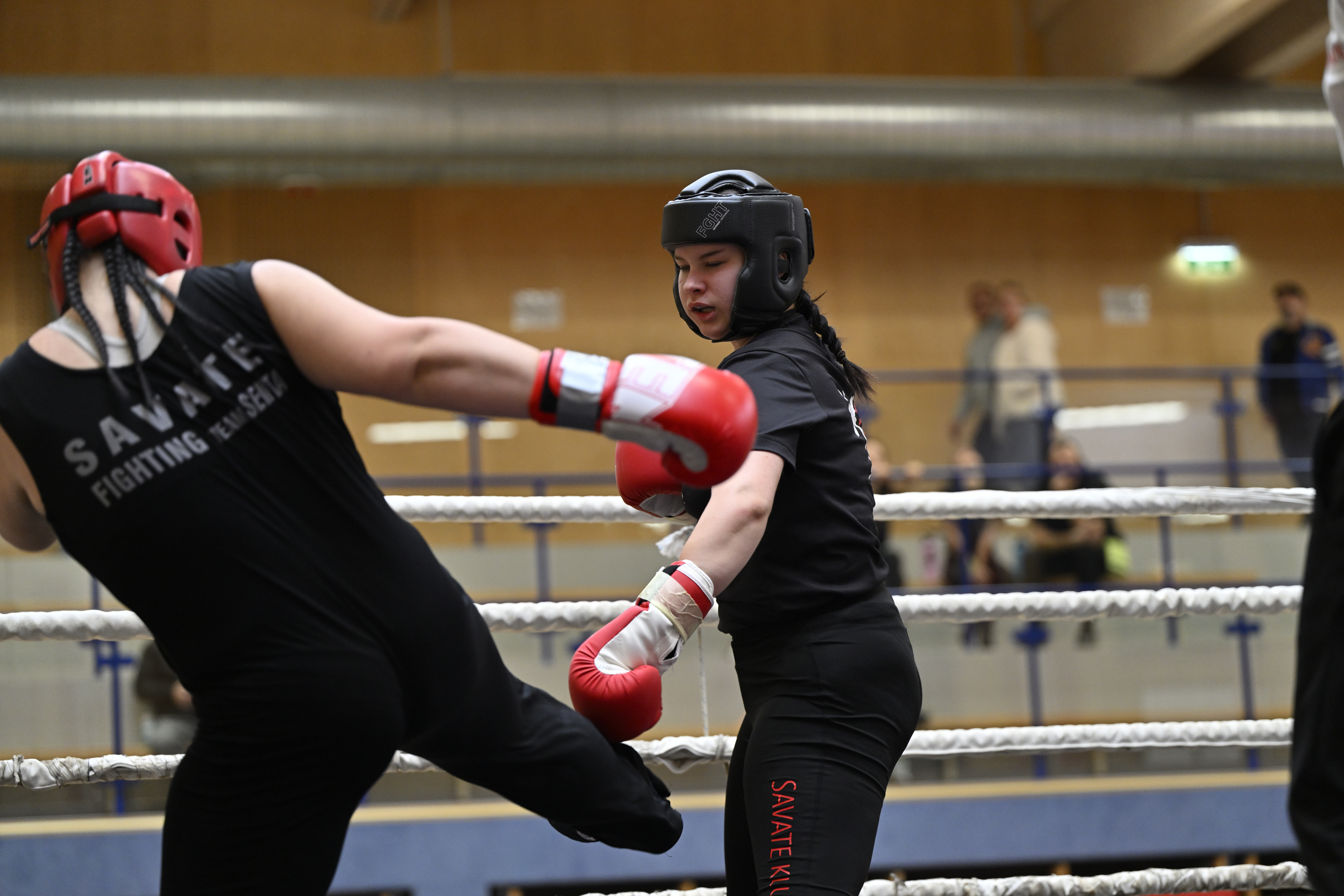 Savate klub Domžale na začetku sezone že šestič blestel na svetovnem pokalu v Weizu, Avstrija